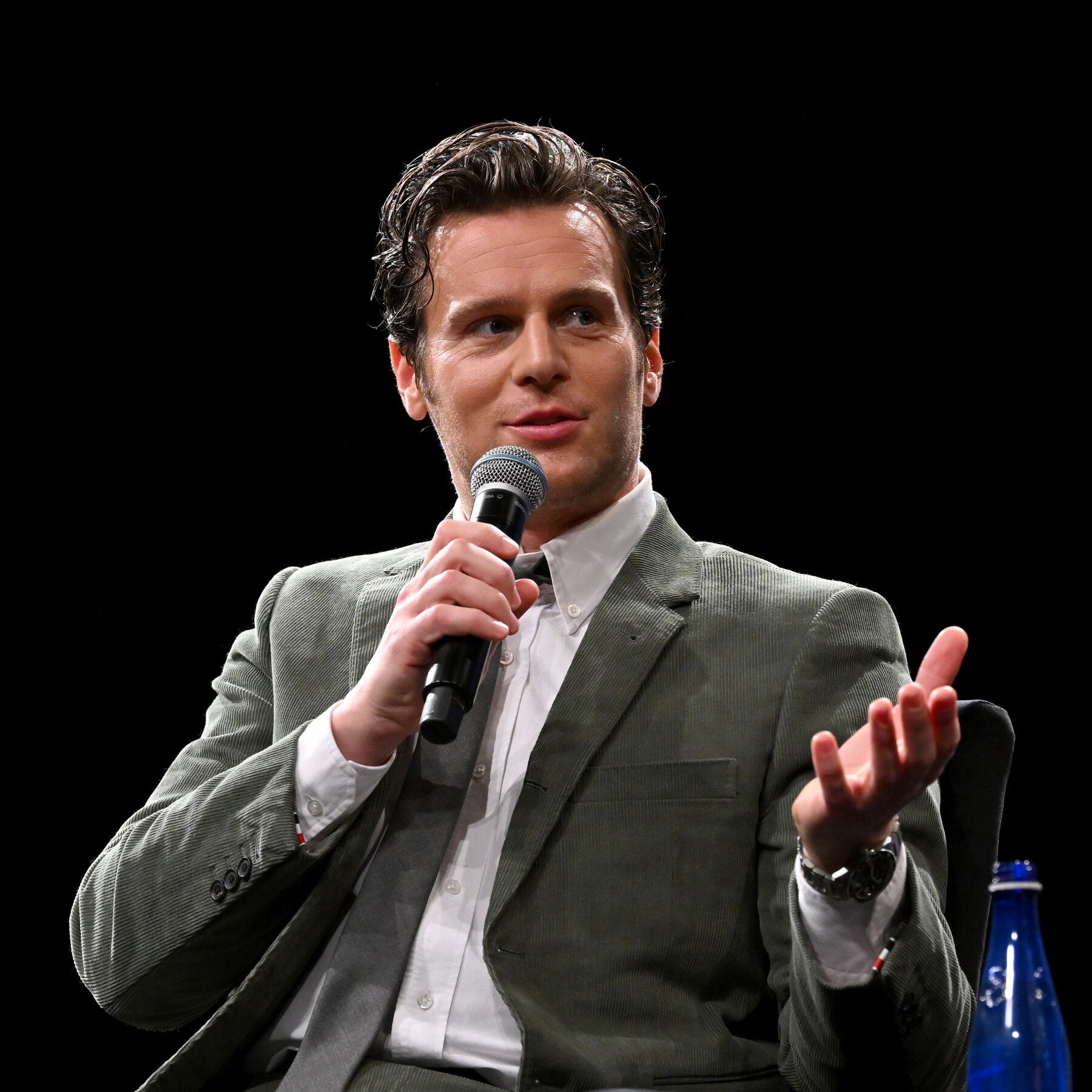 Jonathan Groff Heads to Broadway in ‘Amish Project,’ a Play About a School Shooting
