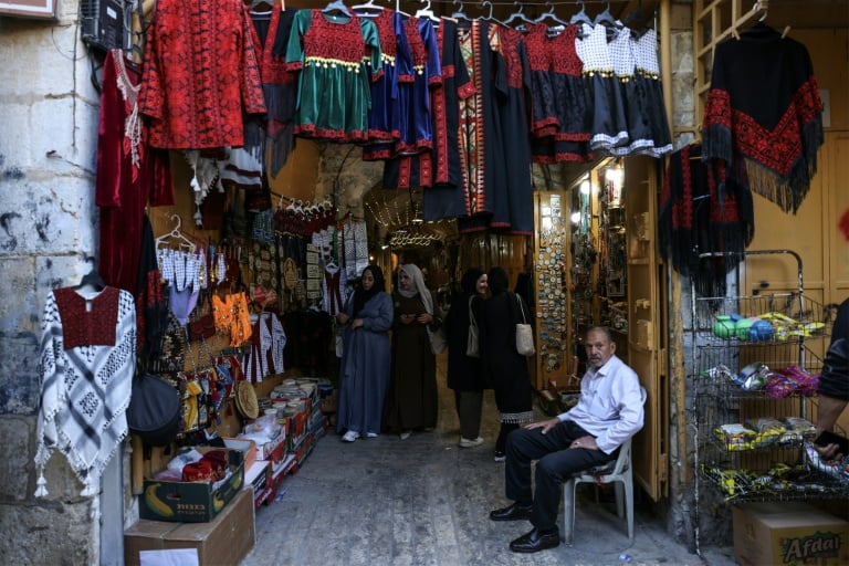 Israelis, Palestinians torn over sacred shrine in city of Hebron