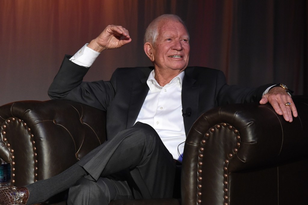 Dale Morris, Nashville Manager Who Guided Careers of Alabama & Kenny Chesney, Dies at 89