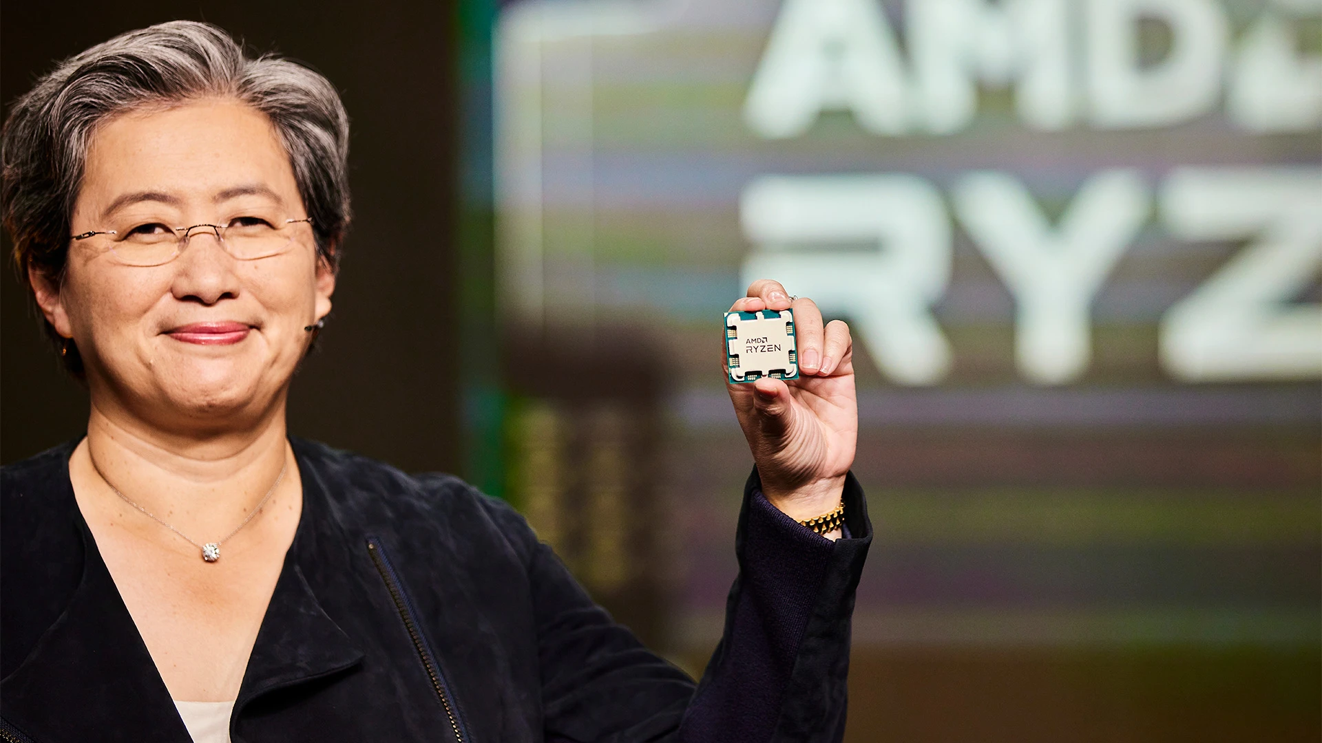 "الهدية الأخيرة": لماذا أعادت AMD معالج Ryzen 7 5800X3D؟