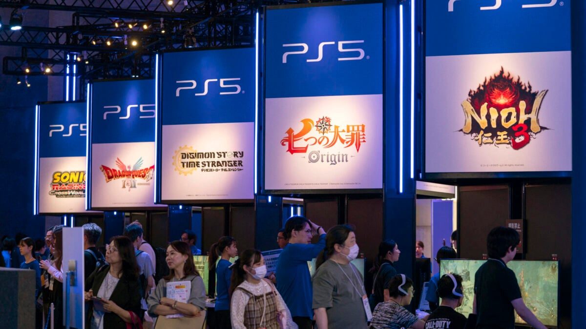 كاتبة سابقة لسلسلة God of War تجيب عن سبب احتفاظ مطوري ألعاب الفيديو اليابانيين بوظائفهم لفترة أطول