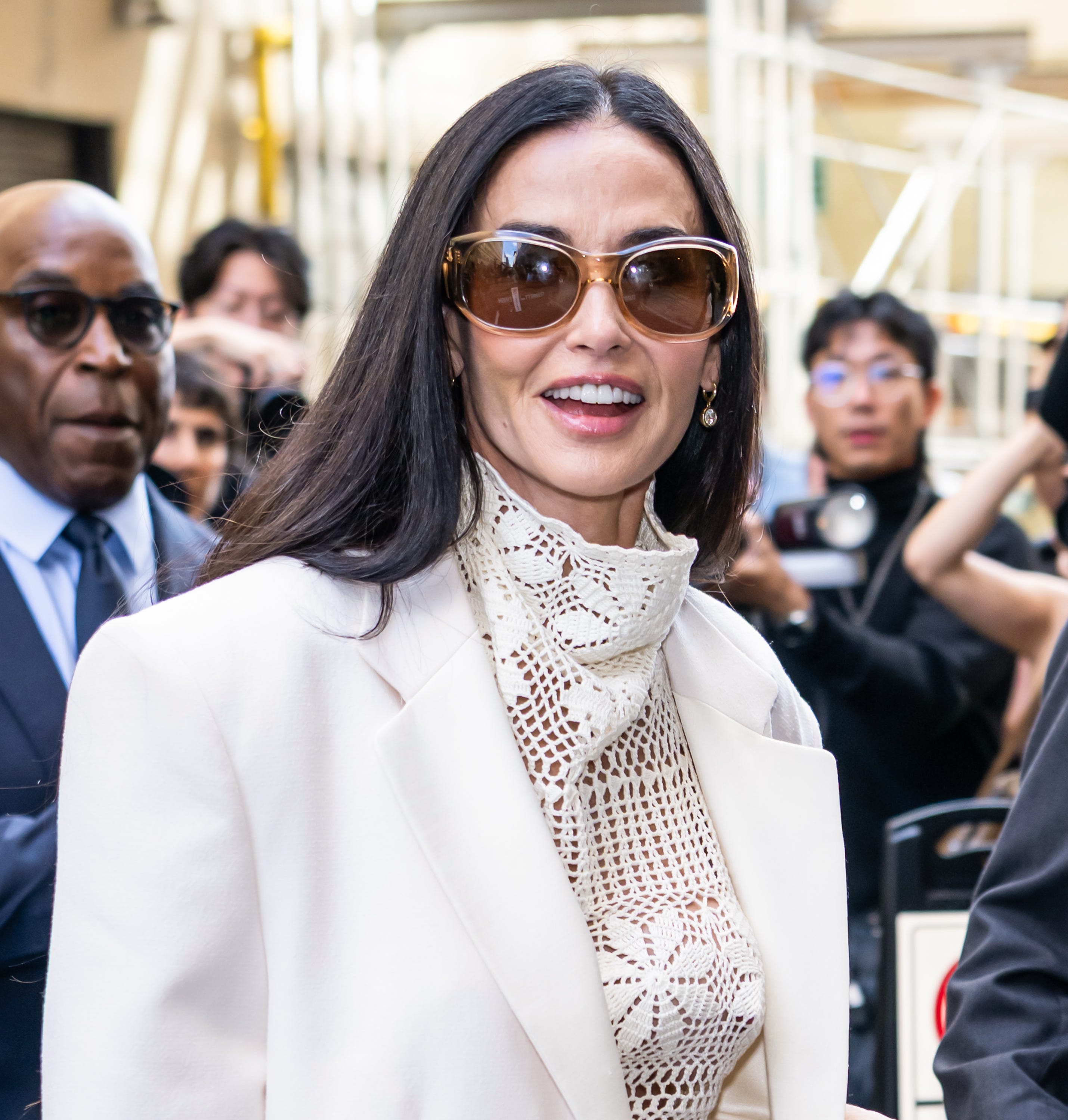 Demi Moore Just Debuted the Coolest Micro-Bob at Fashion Week