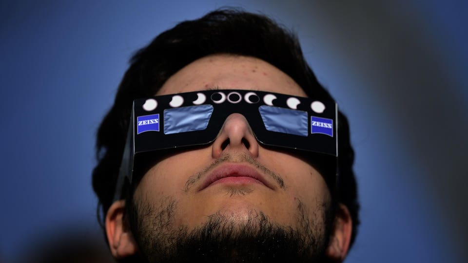 The 7 Biggest Myths About Total Solar Eclipses – Debunked