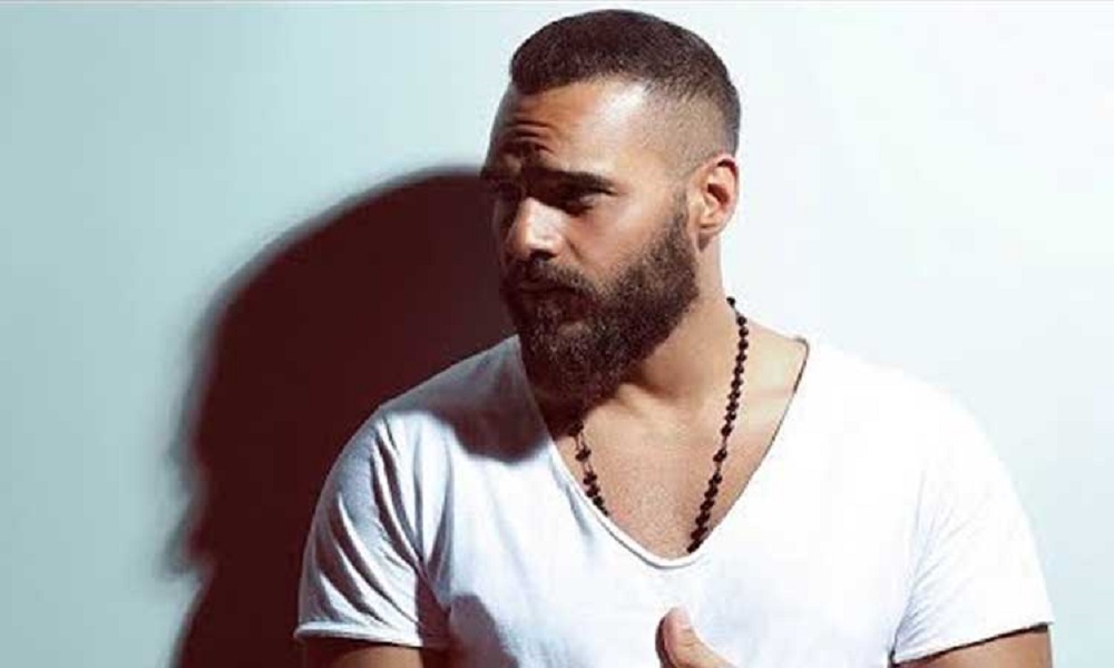 “مغروم”.. هل اعترف جوزيف عطيه بالعلاقة الغرامية التي تجمعه بملكة جمال لبنان؟