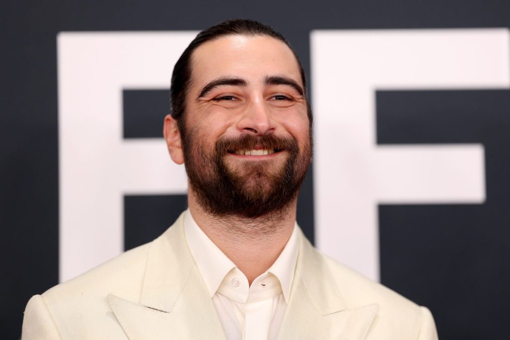 Noah Kahan Reacts to First Kids’ Choice Award Nomination: ‘Holy Sh– I Finally Did It’