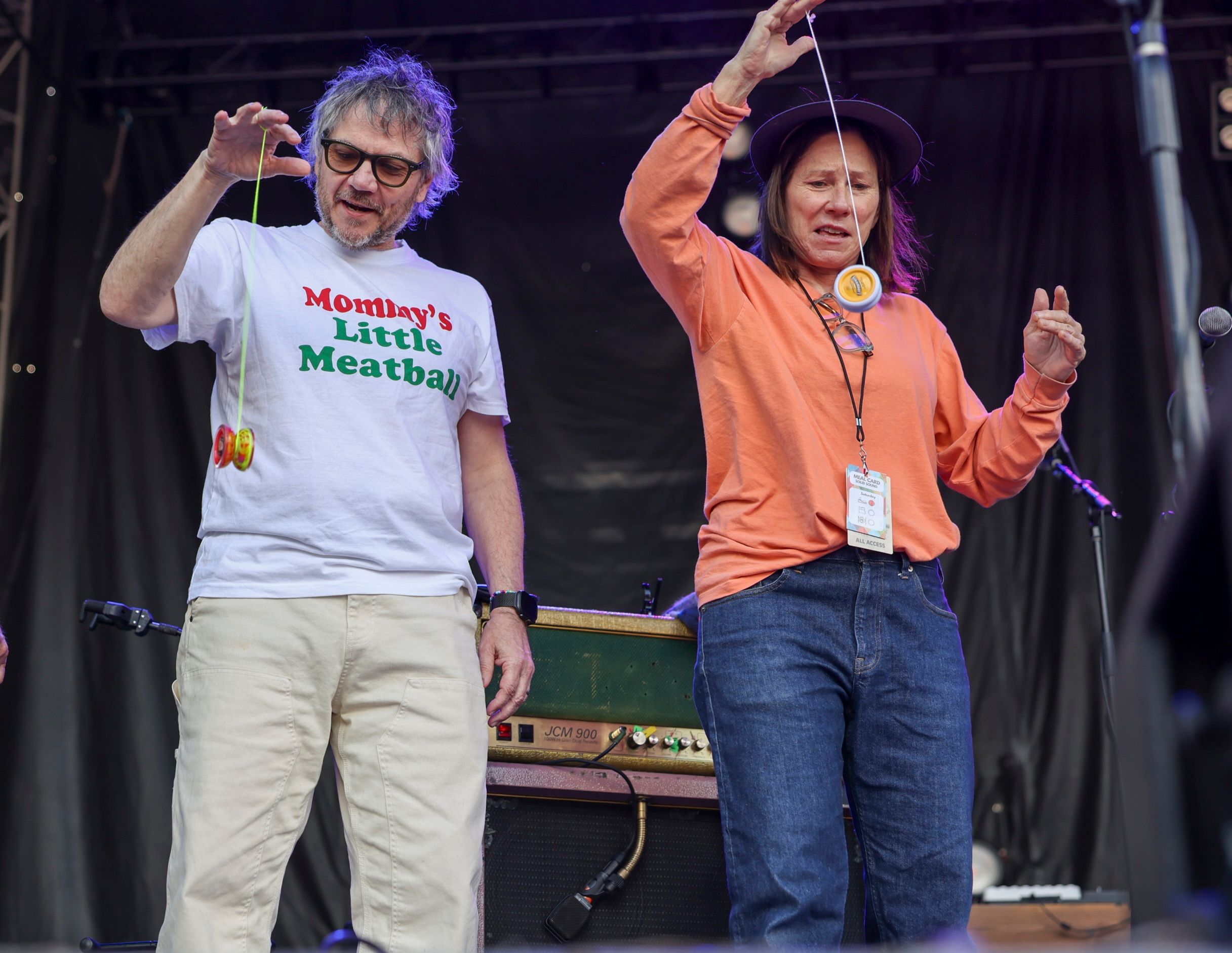 Wilco and the Breeders Now Hold a Yo-Yo World Record