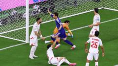 In the 1000th match of the World Cup, Japan leads Tunisia by two goals