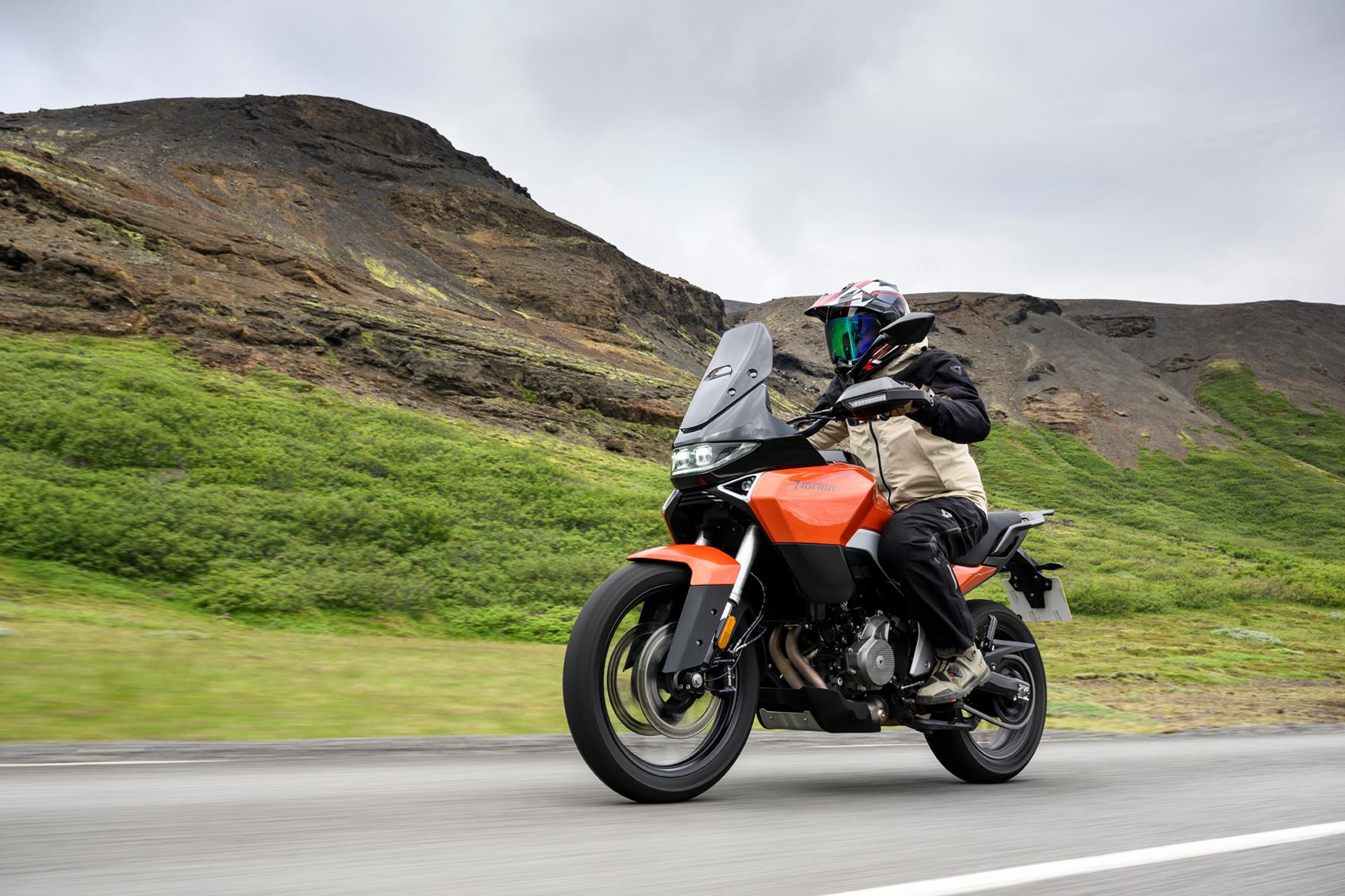 NORTON ATLAS APEX 1784655044000 (2027-on)