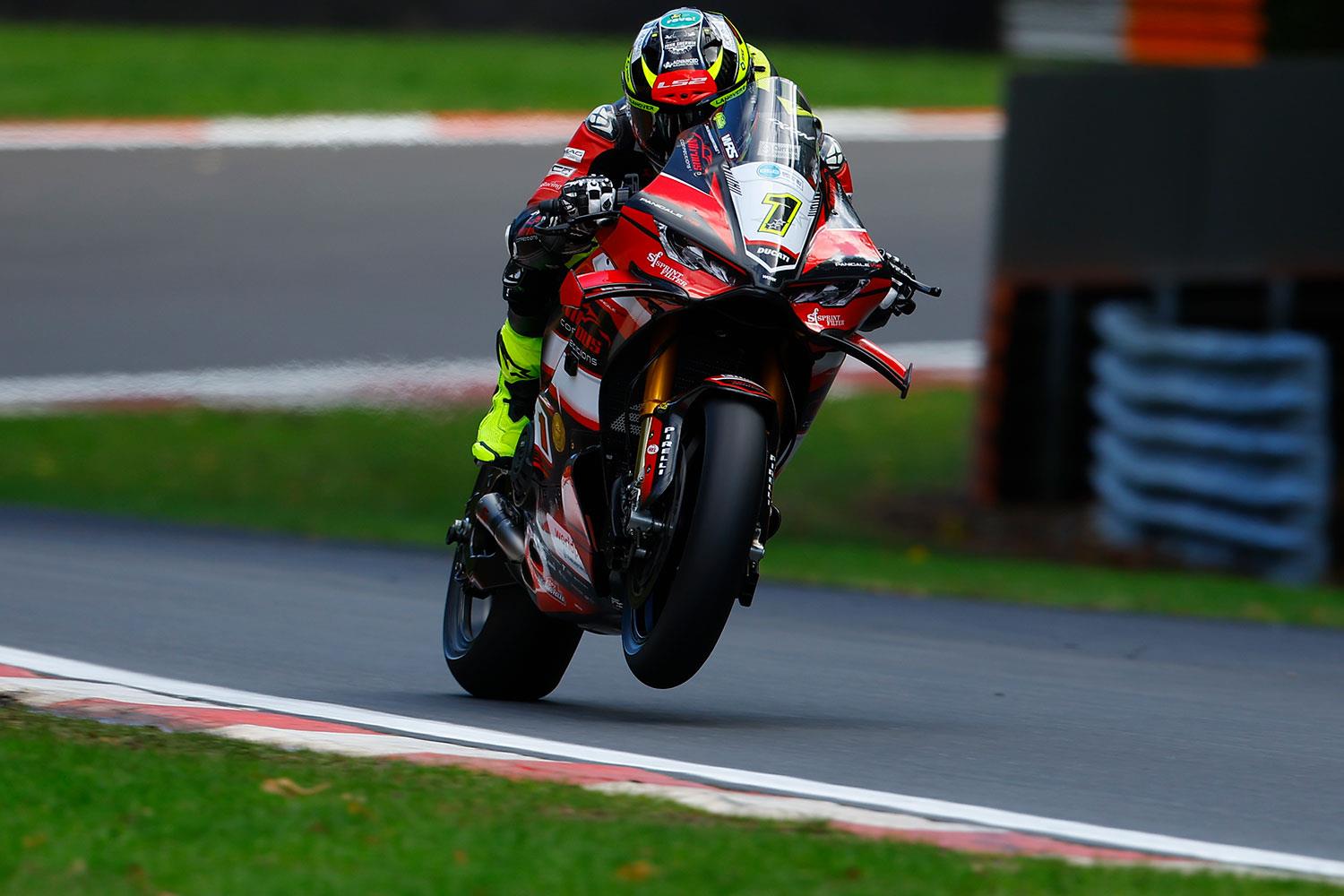BSB Brands Hatch: Kyle Ryde tops pre-qualifying session ahead of Max Cook
