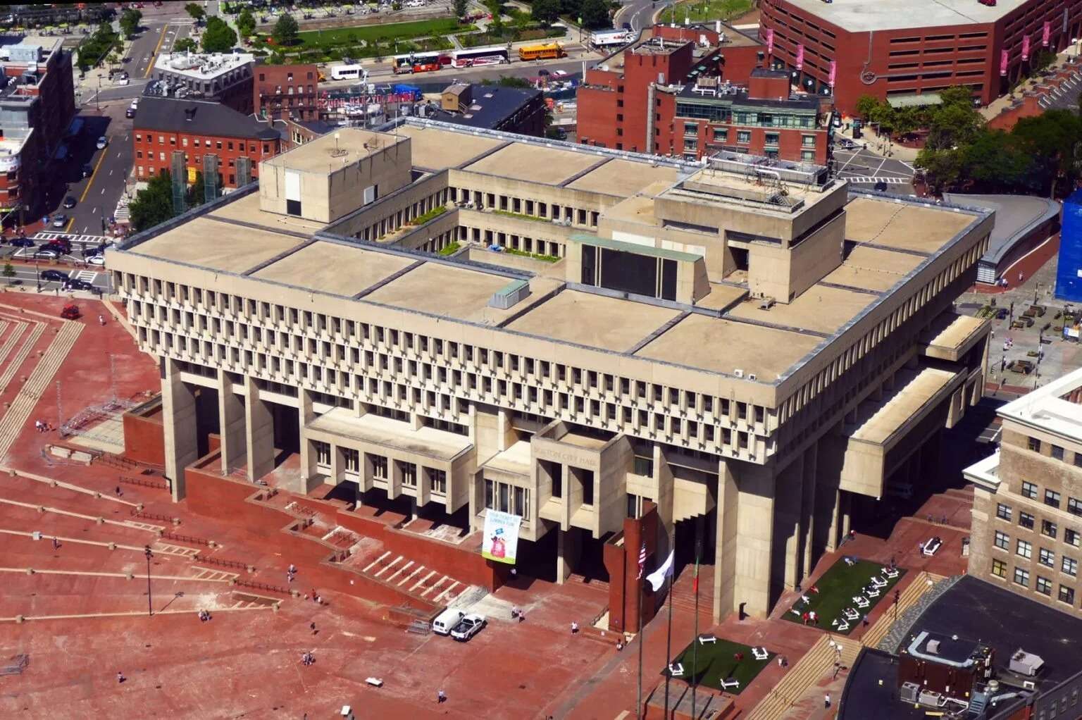 Boston City Hall Building and Reframing the Relationship between Power and Public Space