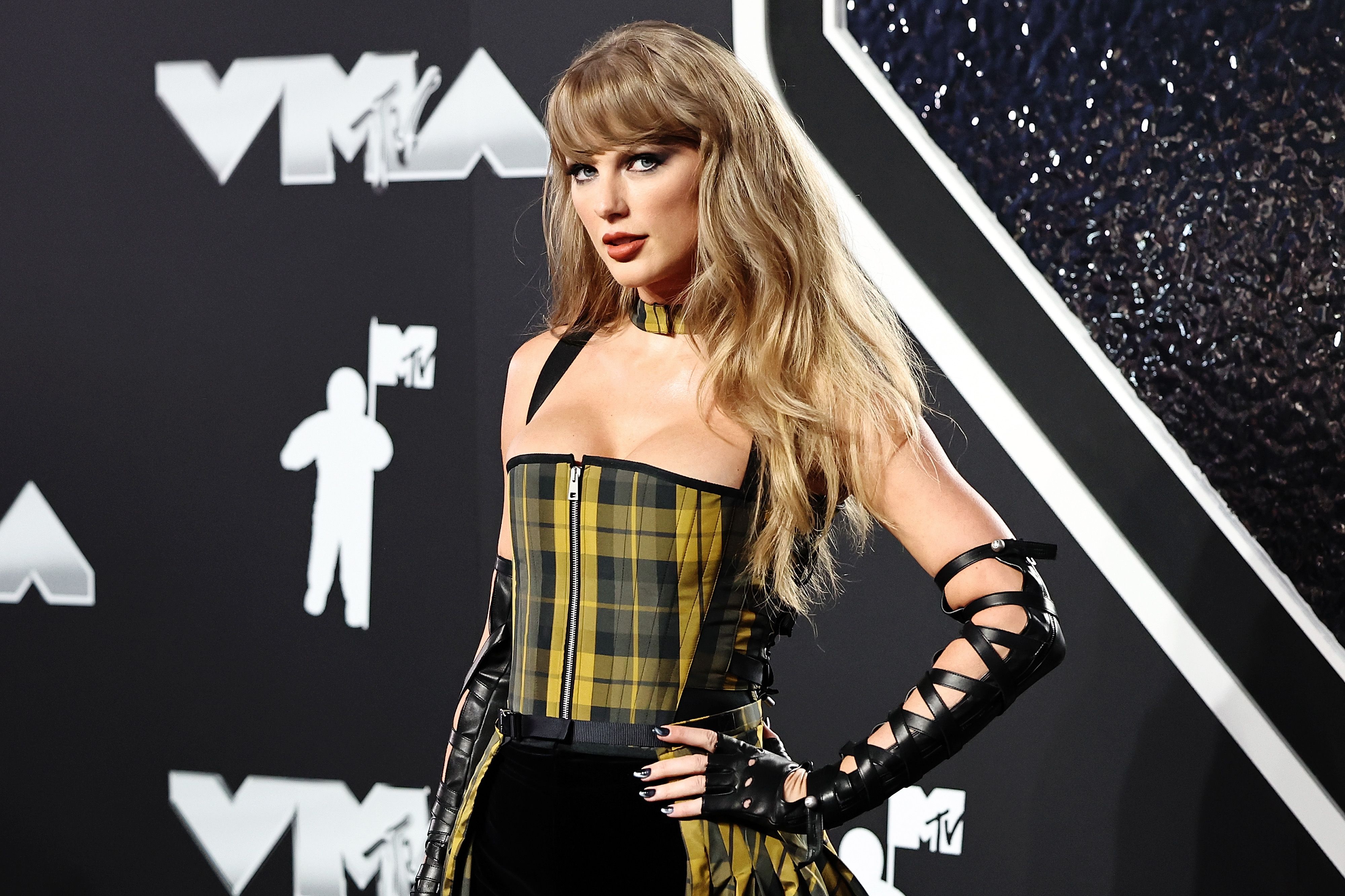 Jonathan Anderson Says Designing Taylor Swift’s Dior Wedding Dress Was “Emotional”