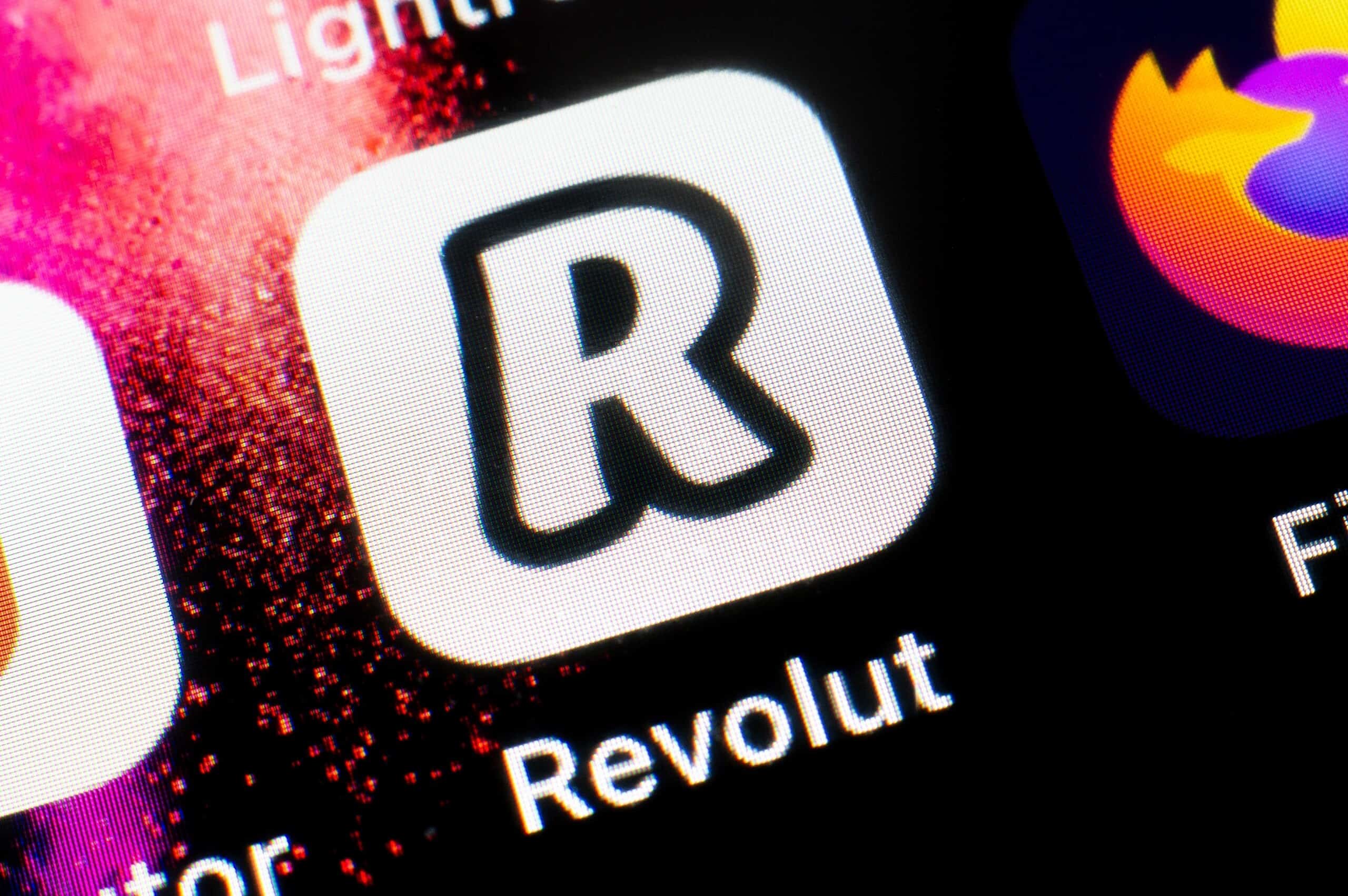 What if Revolut Isn’t the Only Threat? How Santander Is Quietly Targeting the US