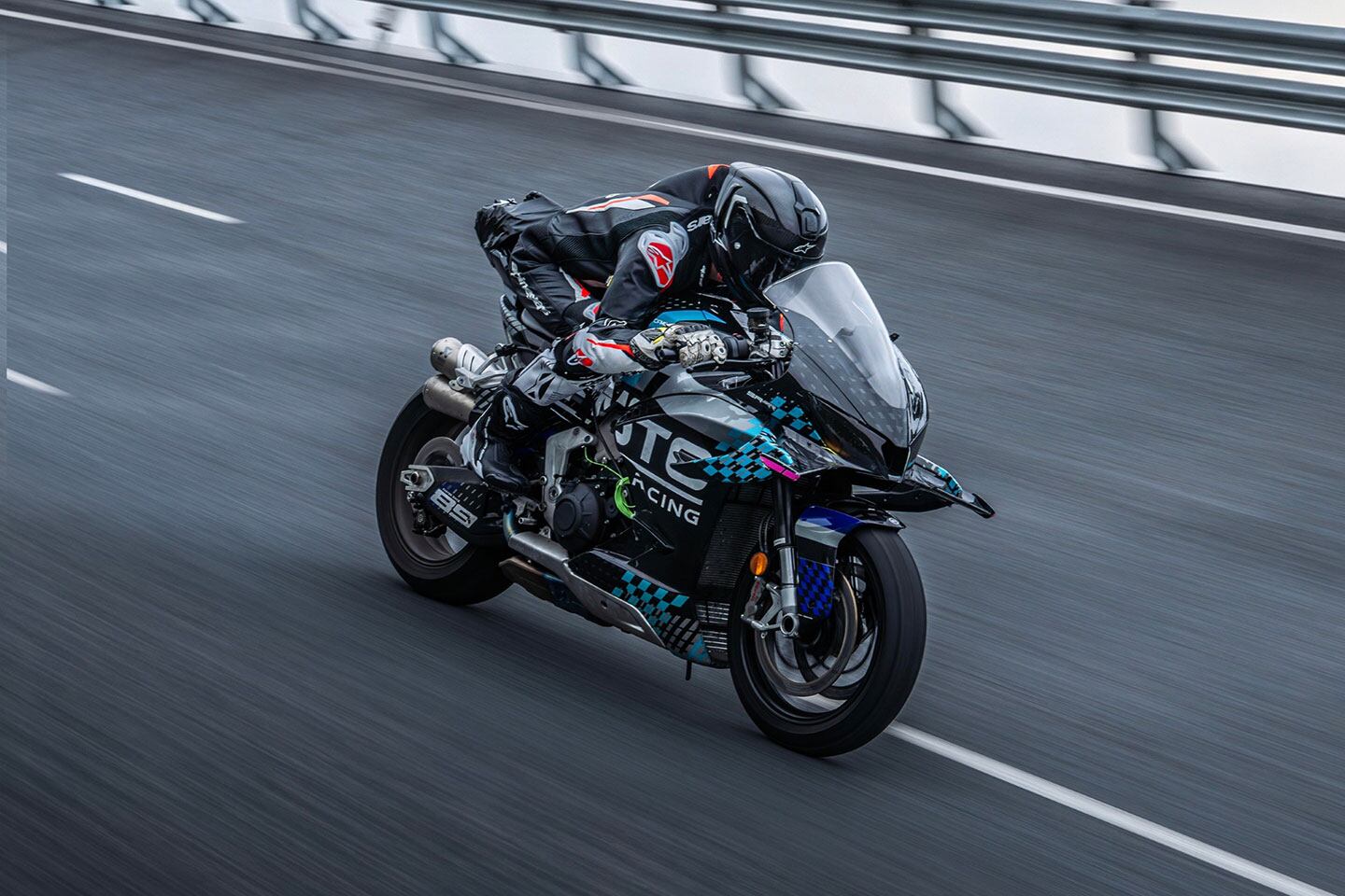 CFMoto Shows Off V4 SR-RR’s 196 Mph Potential