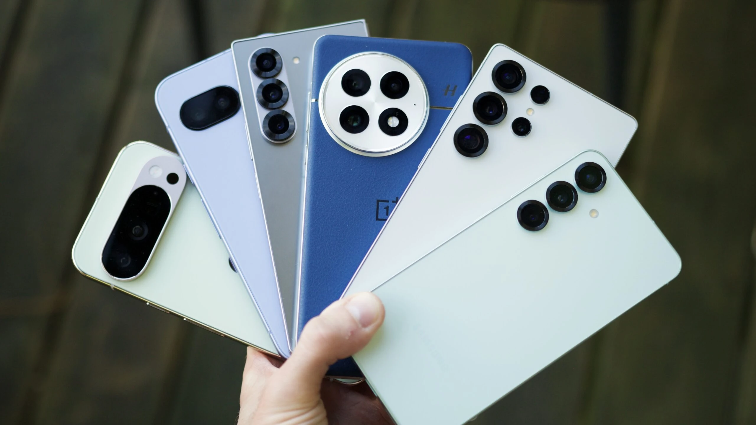 Survey Reveals Surprise | A Previous Generation Phone Outperforms the Latest Phones of 2026!