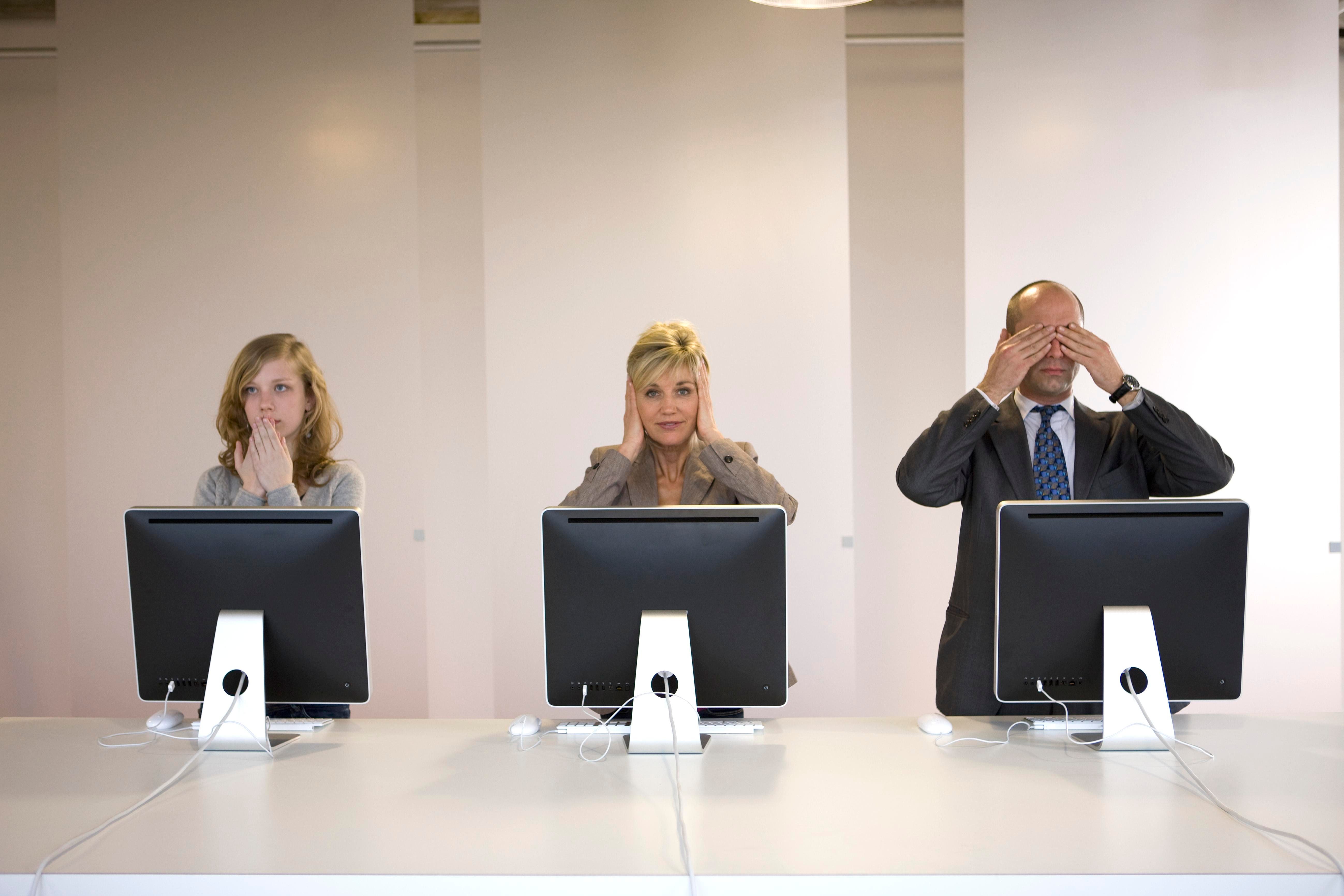 Even Experts Fall Under AI’s Often-Imperfect Spell