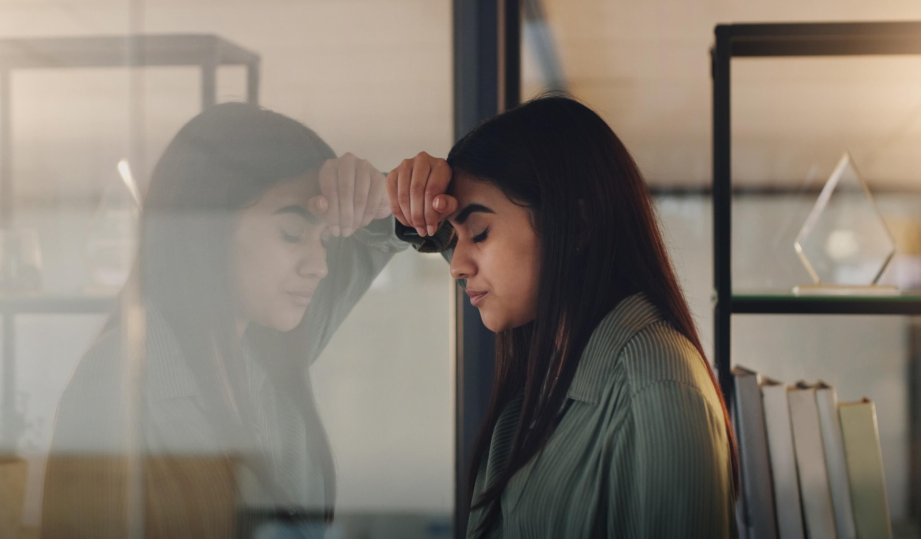 Employees Are Psychologically Worried About AI Job Replacement Even When They Aren’t On The Chopping Block