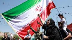 سماع دوي انفجارين في هرمز، وإيران وعُمان تقتربان من اتفاق بشأن الملاحة
