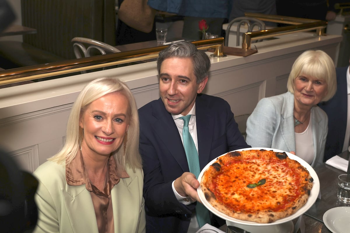 Customers unlikely to see drop in prices due to VAT cut for restaurants, Harris says