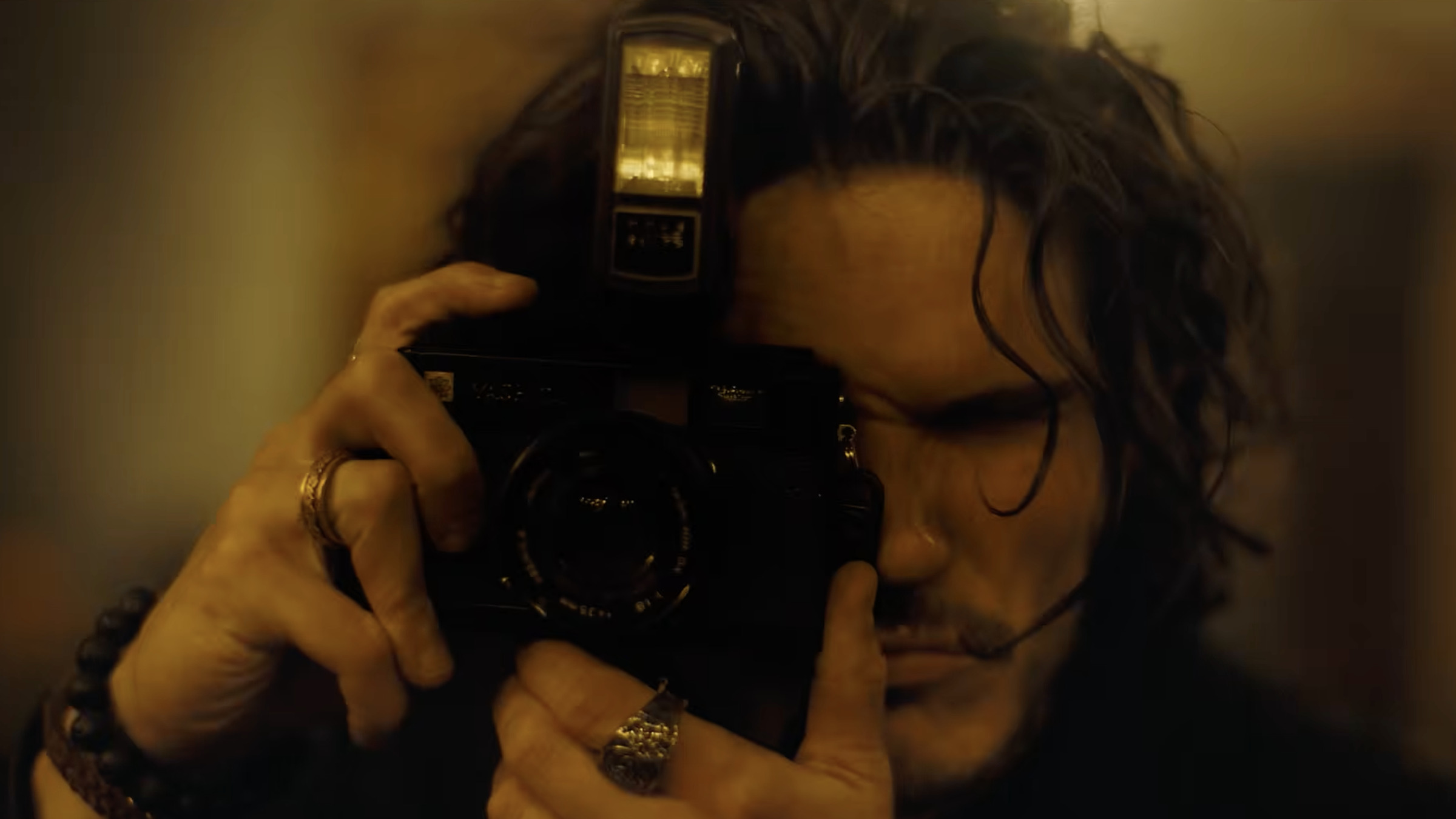 Zach Snyder’s new movie is about drugs, violence and photography