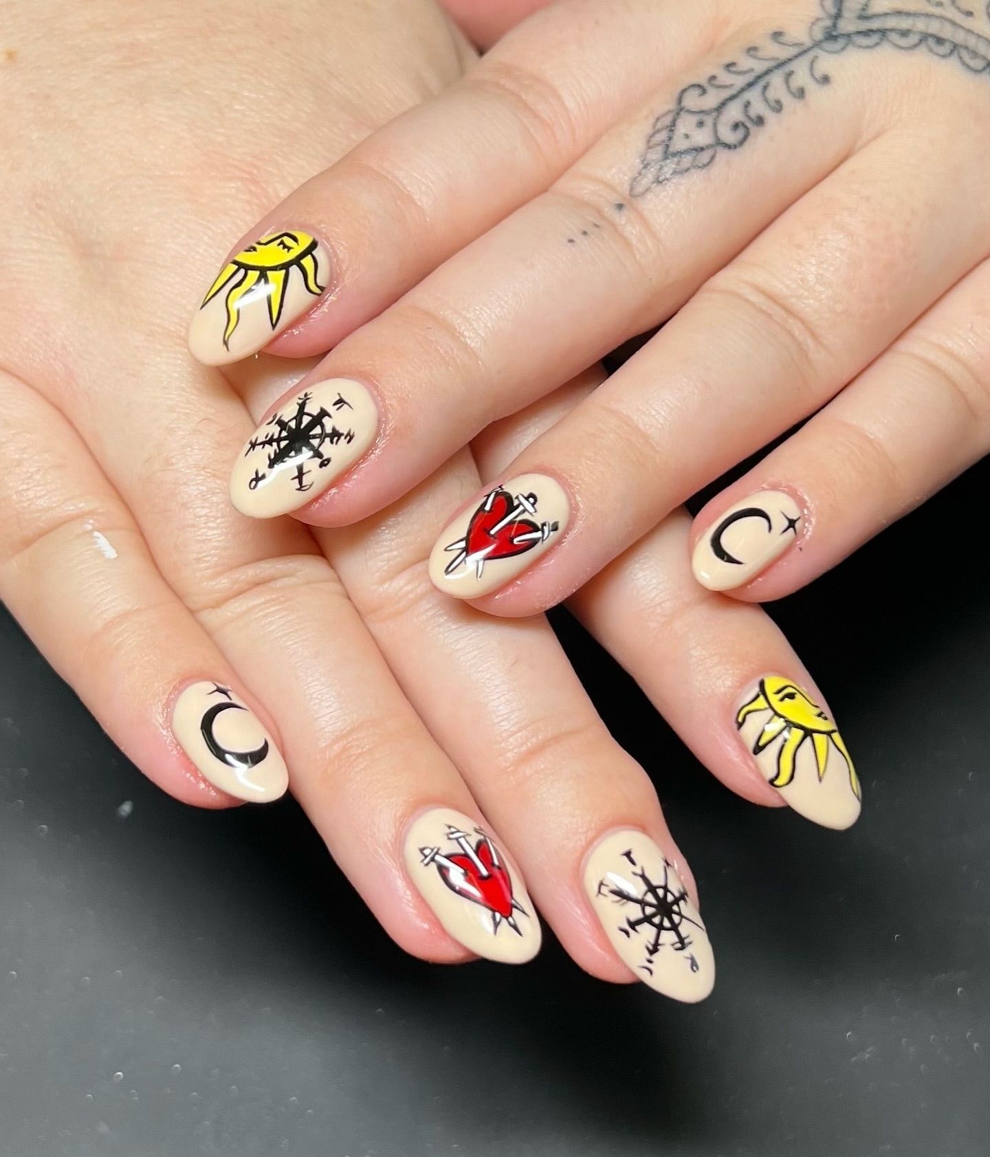 The Best Halloween Nails, According to Celebrity Nail Artists