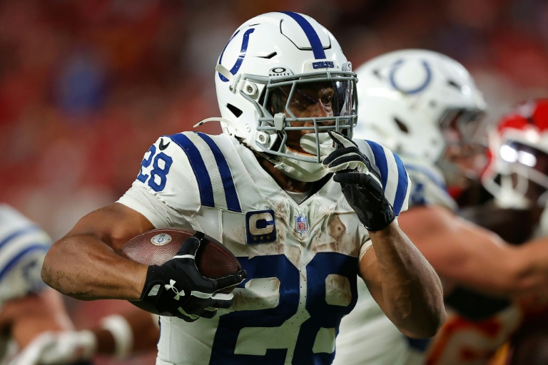 Colts top Commanders in NFL London game