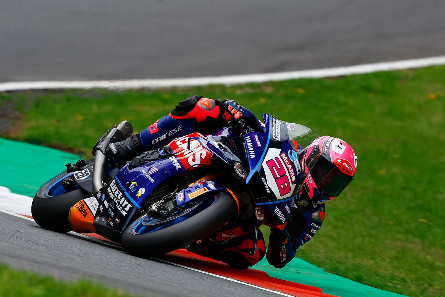 BSB Cadwell Park: Bradley Ray quickest as rain disrupts proceedings