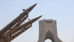 إيران تتوعد باستهداف مصالح الدول التي تساعد الولايات المتحدة في شن حرب اقتصادية عليها