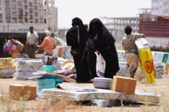 استمرار إغلاق مطار الرياض وسط هجمات جماعة أنصار الله وتهديدها بالرد على أي تدخل أمريكي