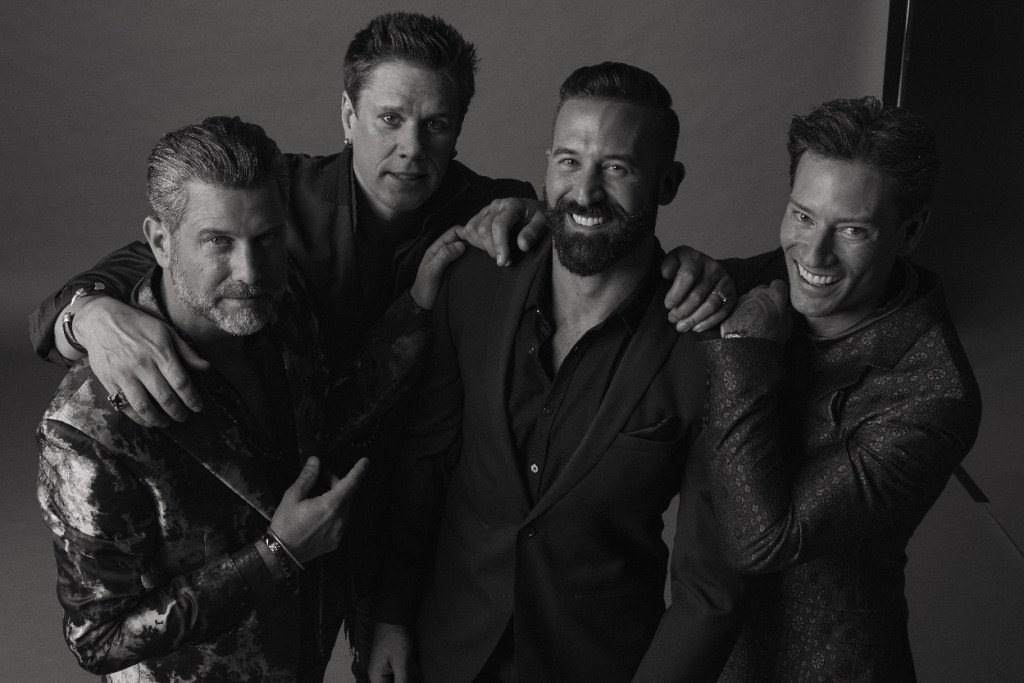 Il Divo Remember Carlos Marín, Talk New Music