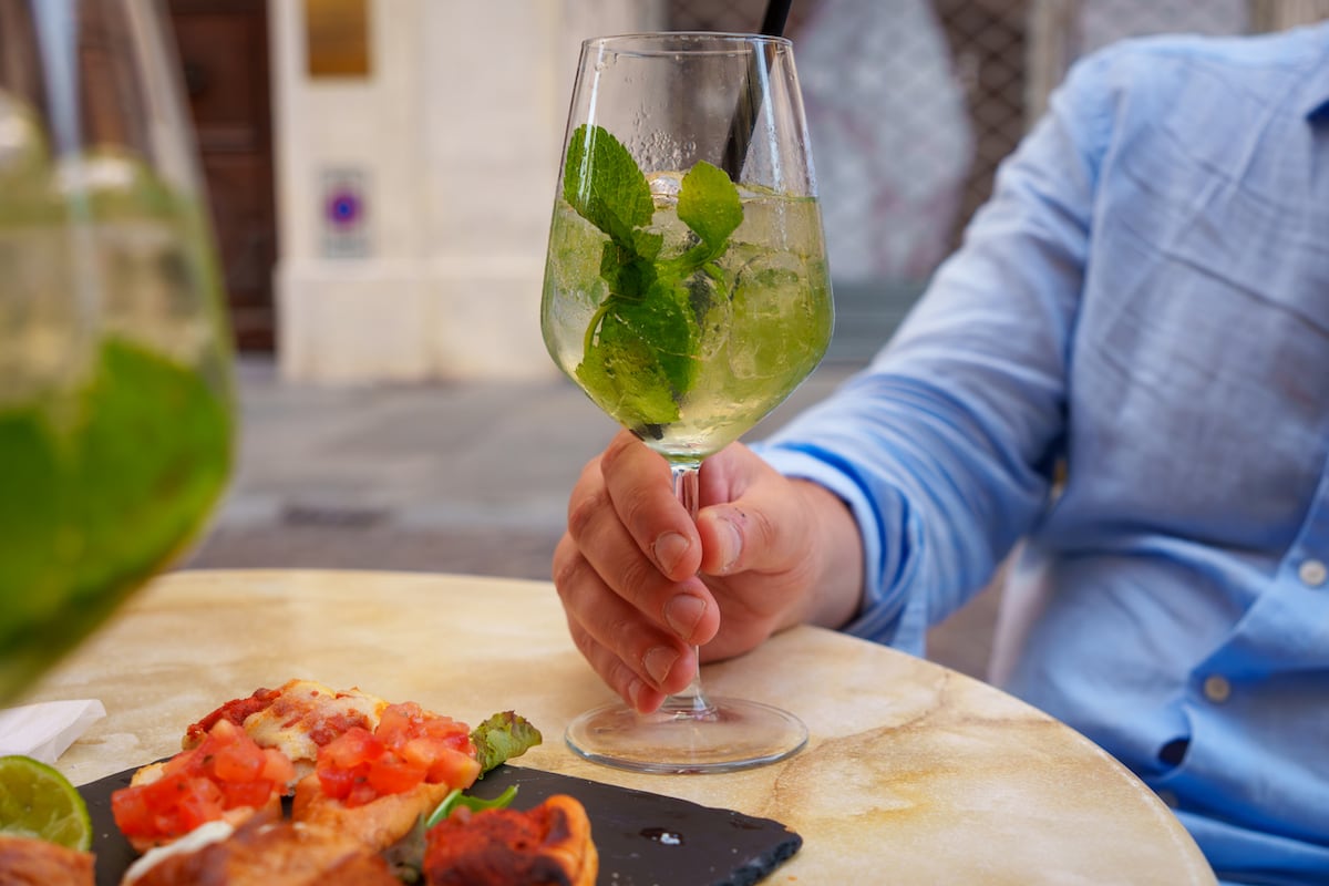 Hugo Spritz is the drink of the summer – here’s how to make one