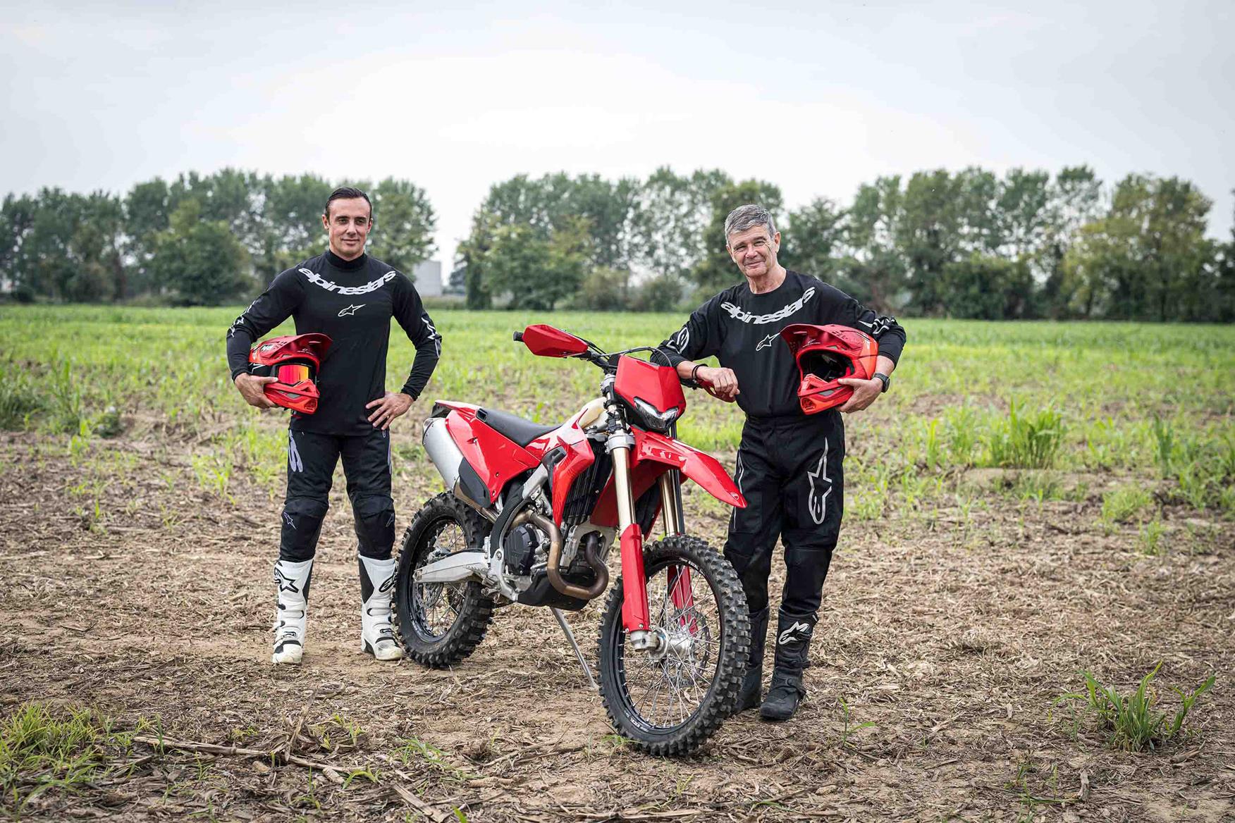 Records broken! Silvio Sabba and Valerio Boni ride the longest distance on a motocross bike in 24 hours