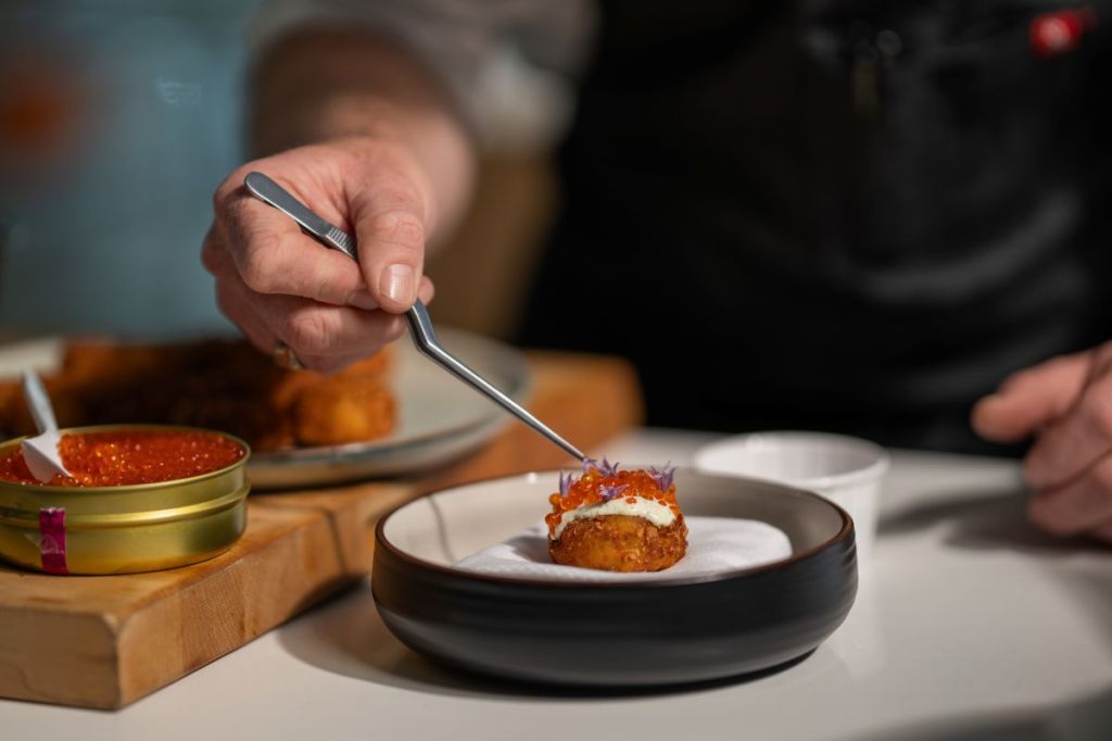 Airlines Can’t Upgrade Every Plane – So They’re Upgrading the Menu