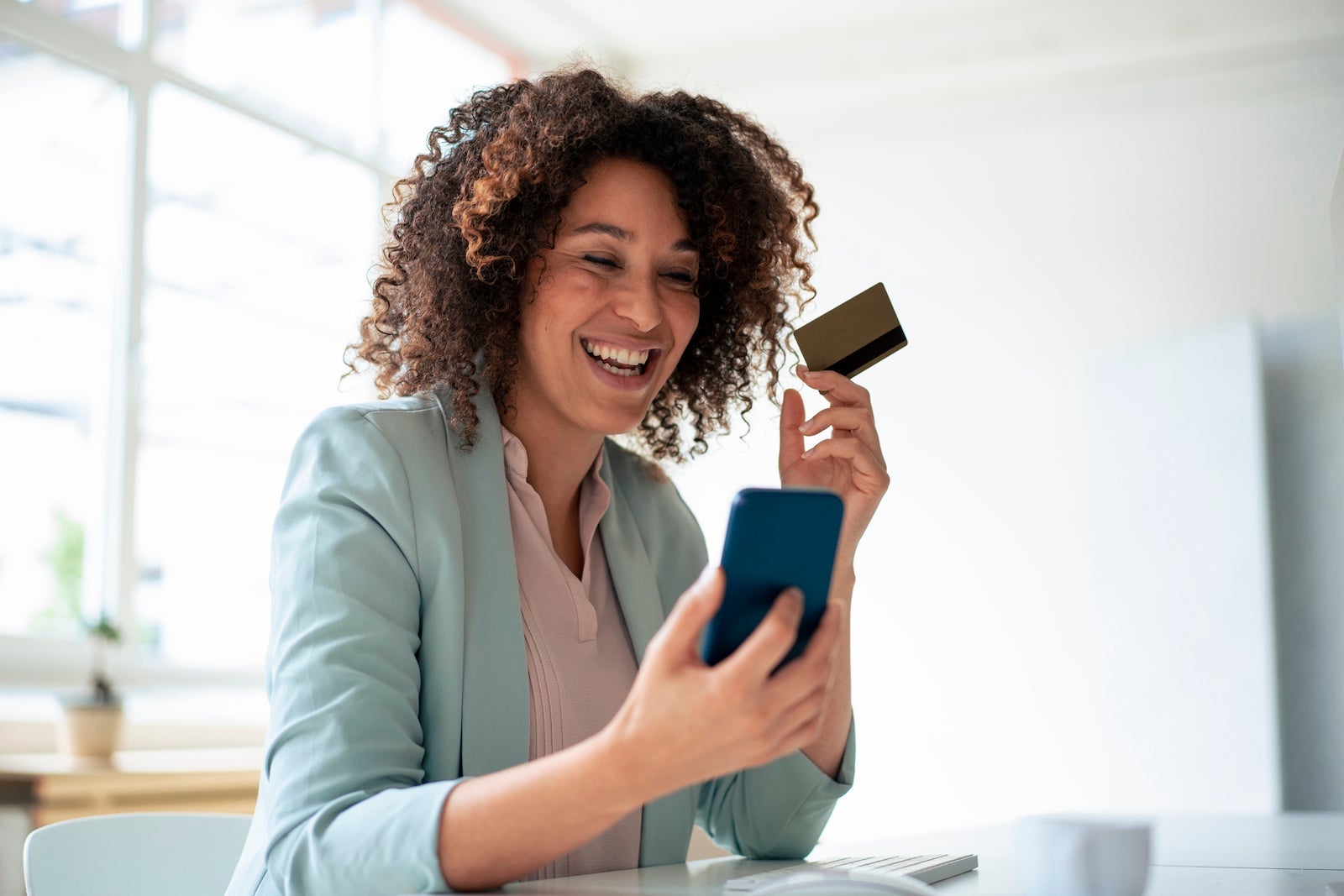 Chase Sapphire Preferred vs. Ink Business Preferred: Which $95-a-year card should you get?