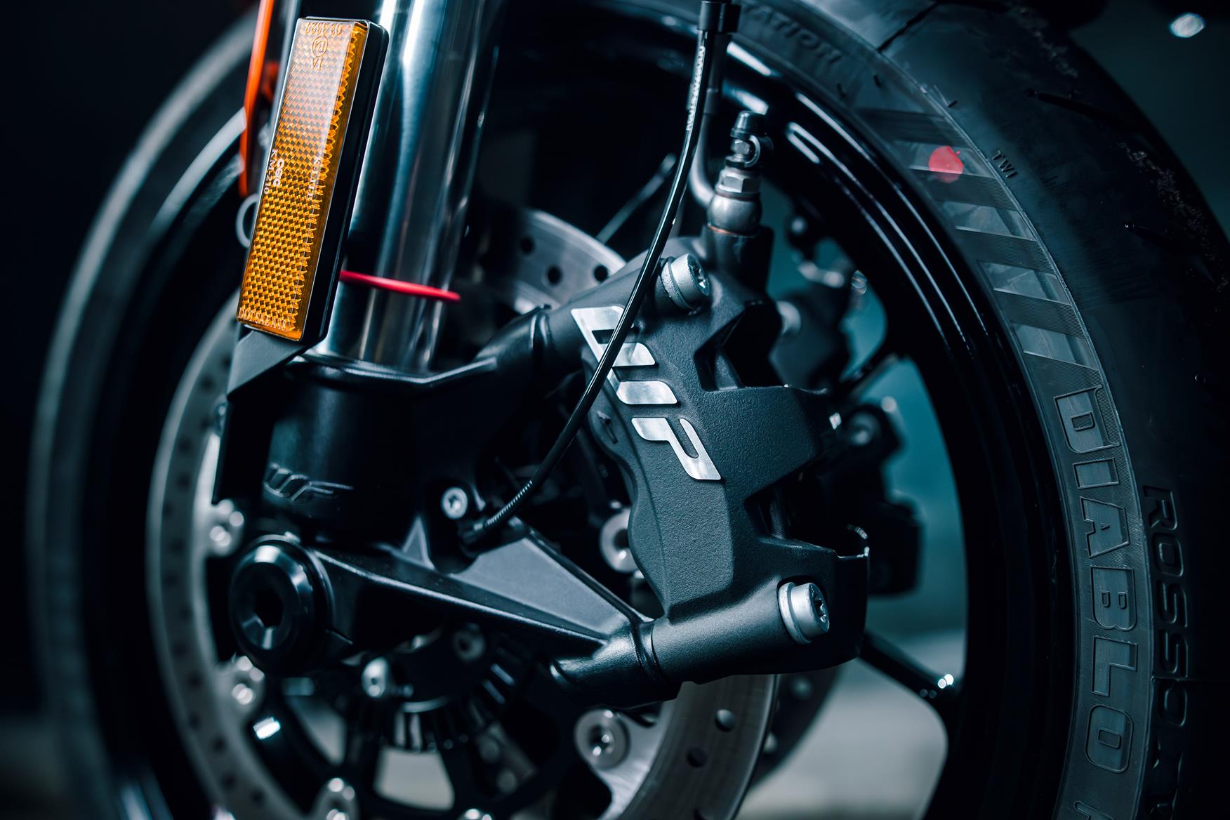 WP hit the anchors! Suspension specialists move into braking hardware on KTM Duke nakeds