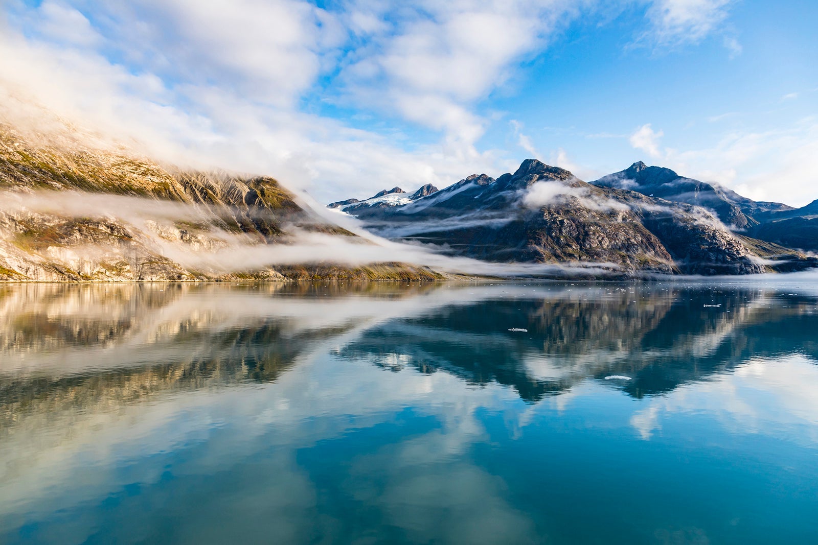 Hubbard Glacier vs. Glacier Bay: Which is the better scenic cruising spot in Alaska?