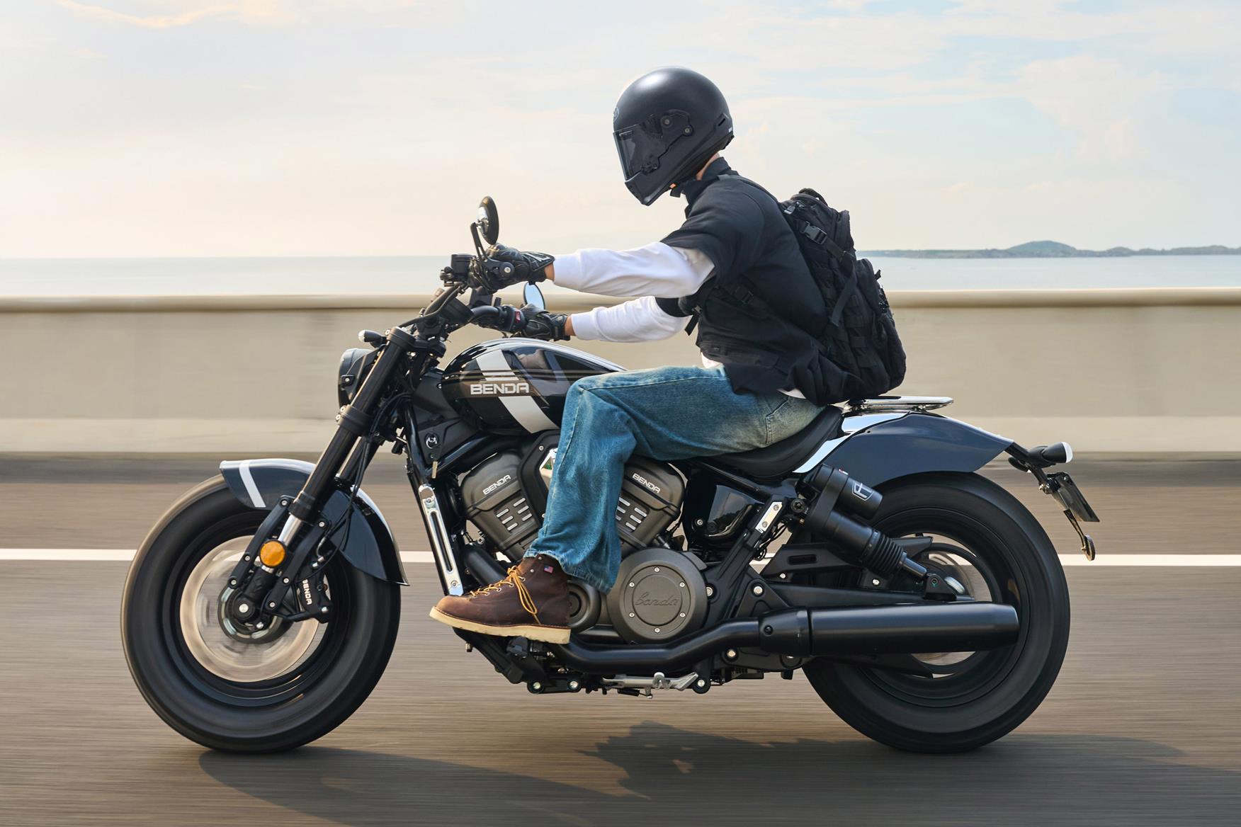 Benda Rock 707 cruiser gets adjustable air suspension and auto clutch technology