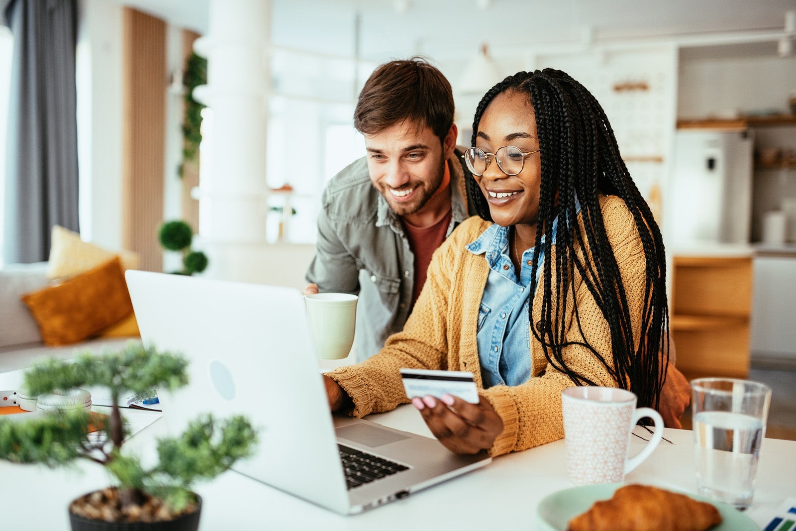 Chase Sapphire Preferred vs. Capital One Venture Rewards: Sapphire Preferred wins out for many