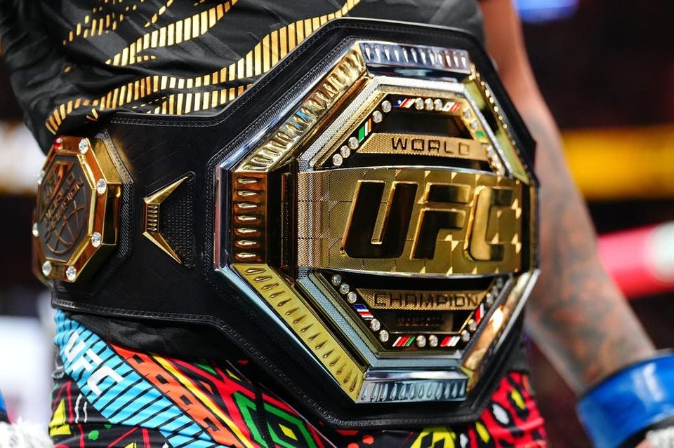 Former UFC Featherweight Champion Is Moving Up To Lightweight, Per Teammate