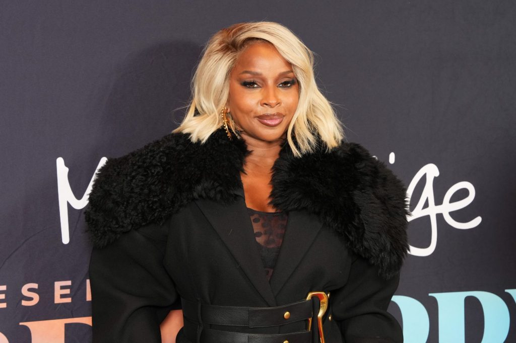 Mary J. Blige Puts Booing Heckler on Blast During Las Vegas Residency Concert: ‘The F–k You Spend Your Money for, Idiot?’