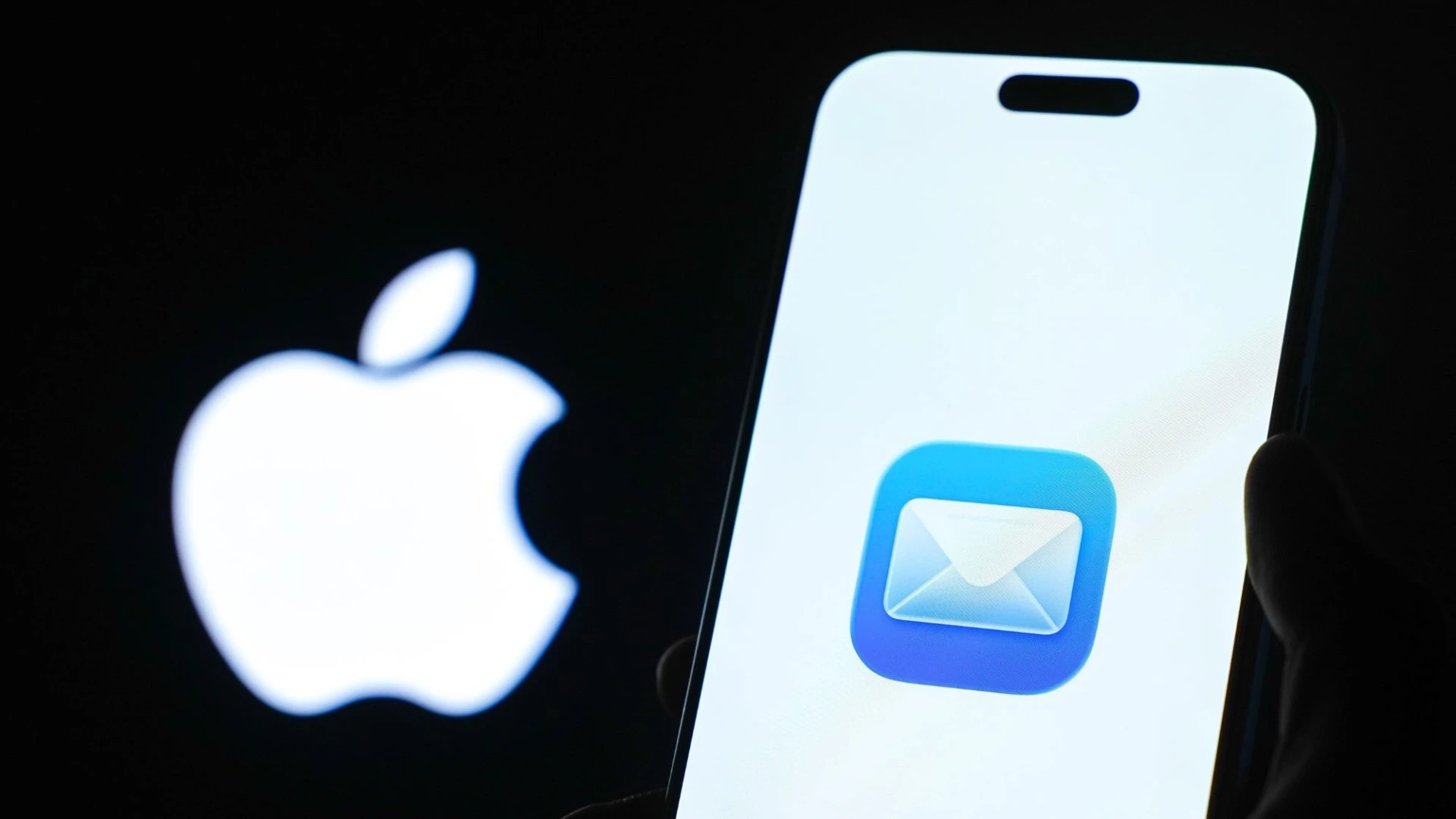 100%: iPhone Vulnerability Exposes Your Hidden Email