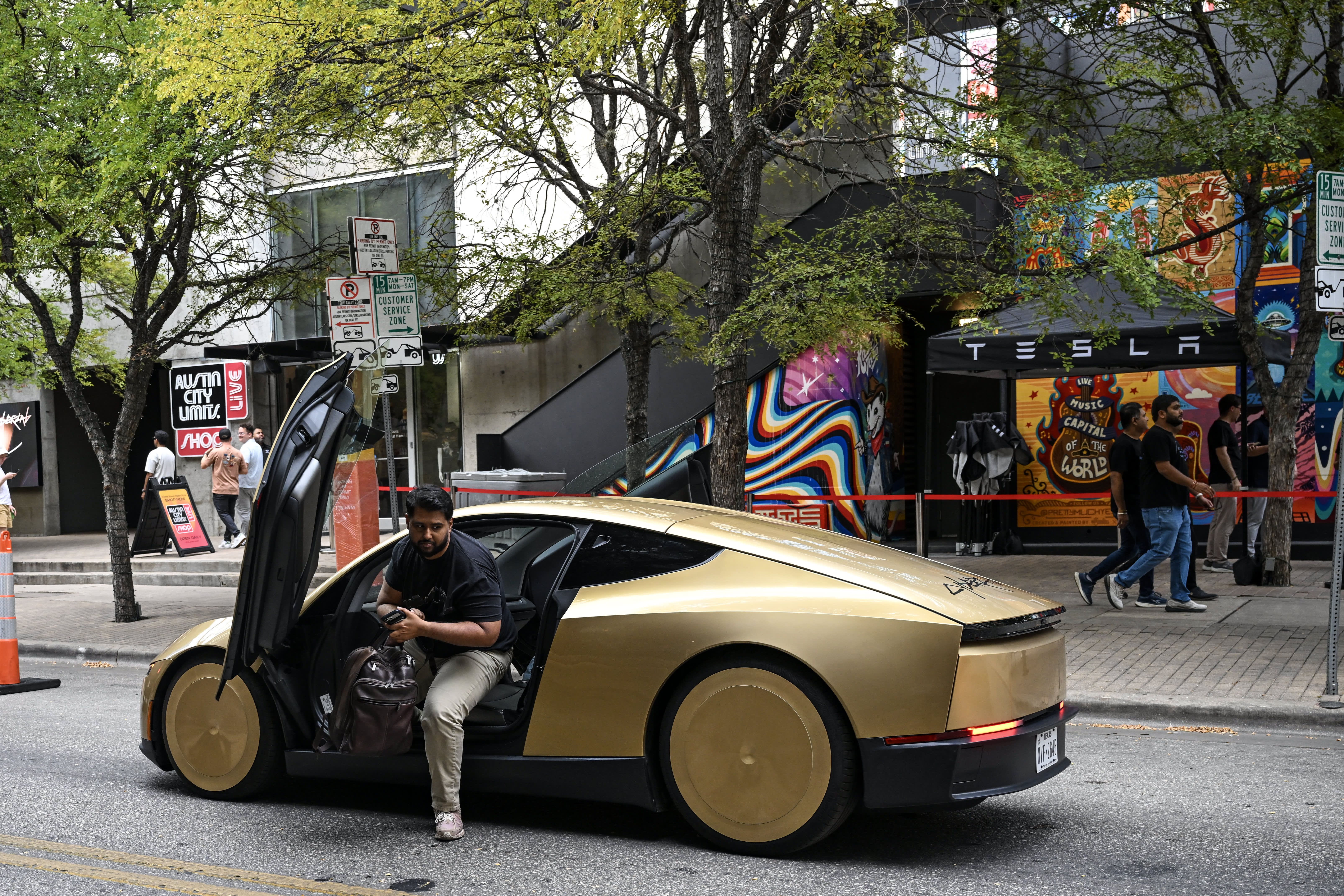 Tesla's stock drops 6% as Cybercab update 'underwhelms' Wall Street