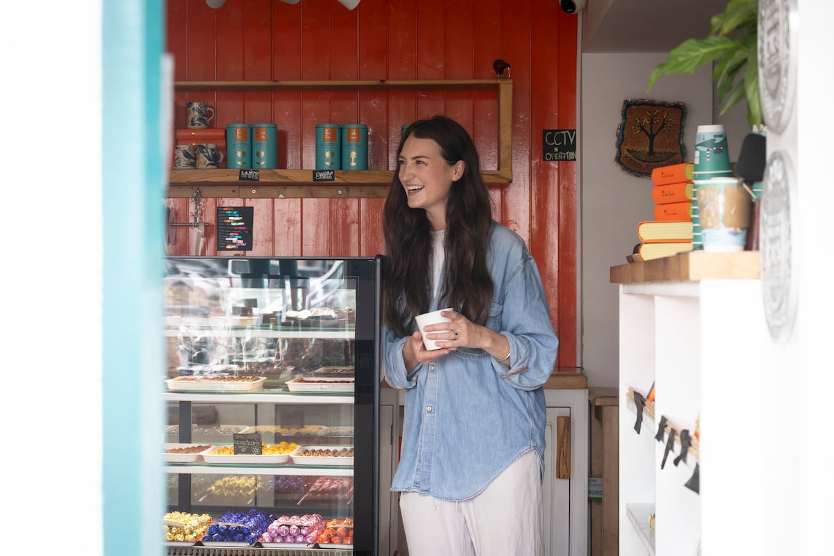 How a cafe can manage to sell 200 cups of hot chocolate every day