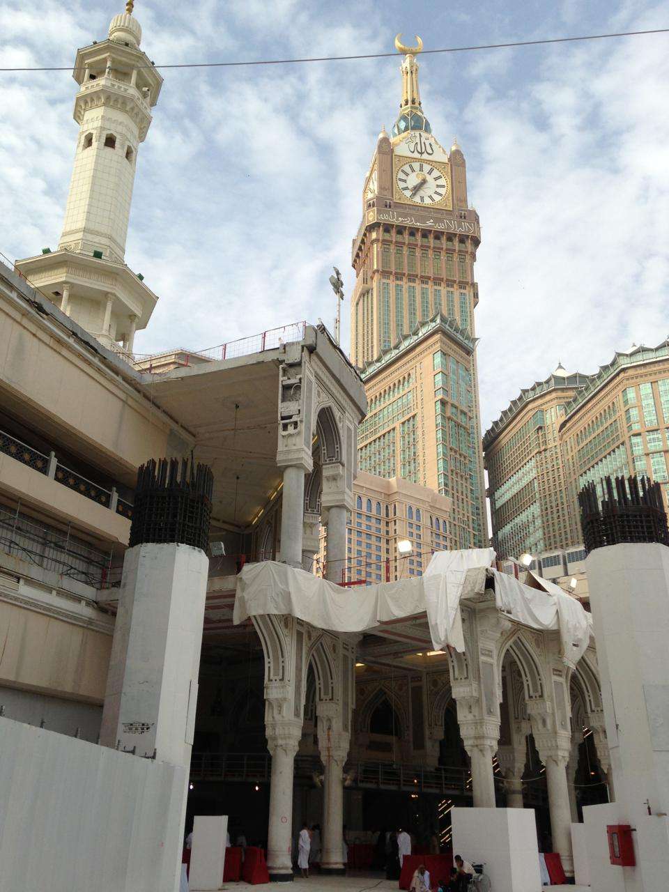 عمارة المسجد الحرام: حين تتوقف كل افتراضات العمارة عن العمل