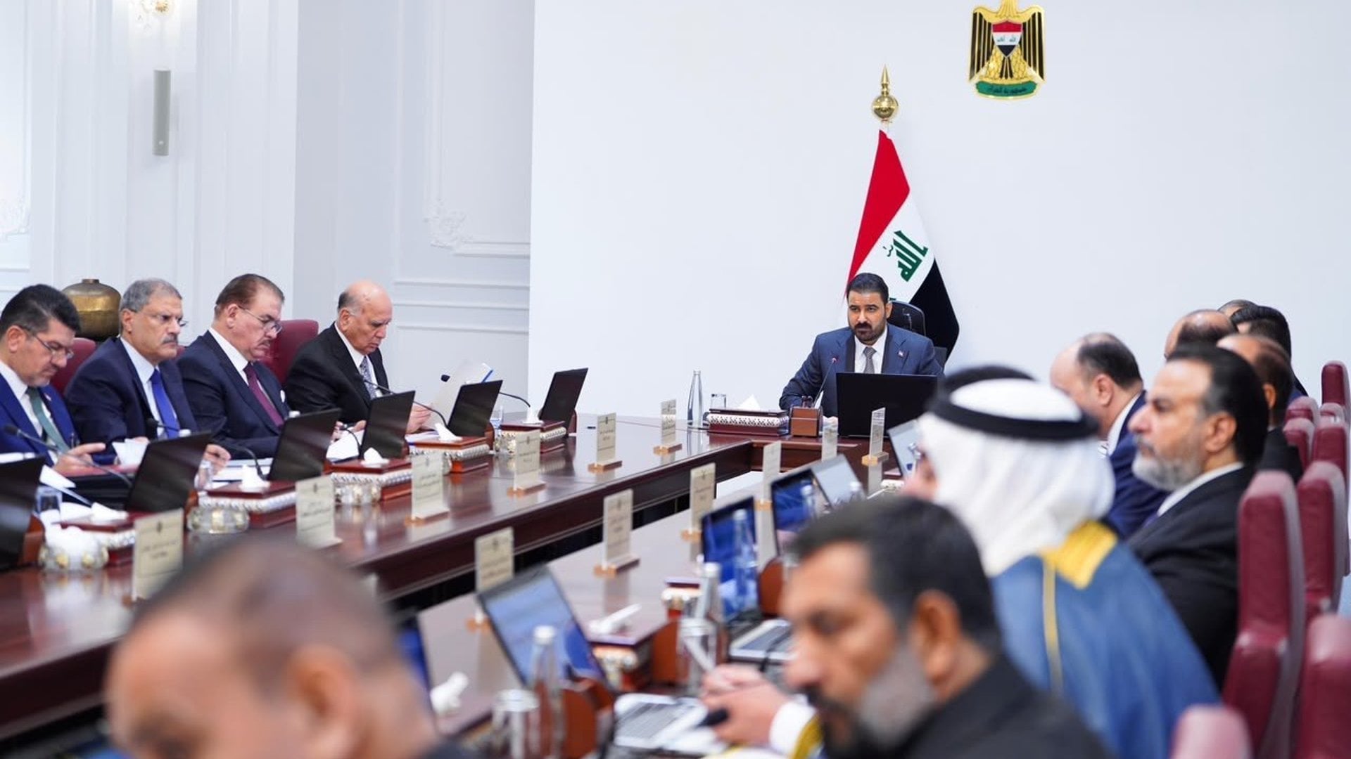 PM Al Zaidi approves 11 major decrees, advances 1M land plot project