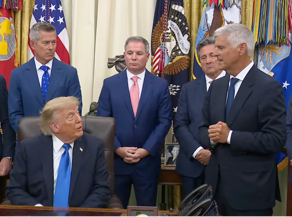 Travel Execs Push Trump for 100 Million+ International Visitors by 2030