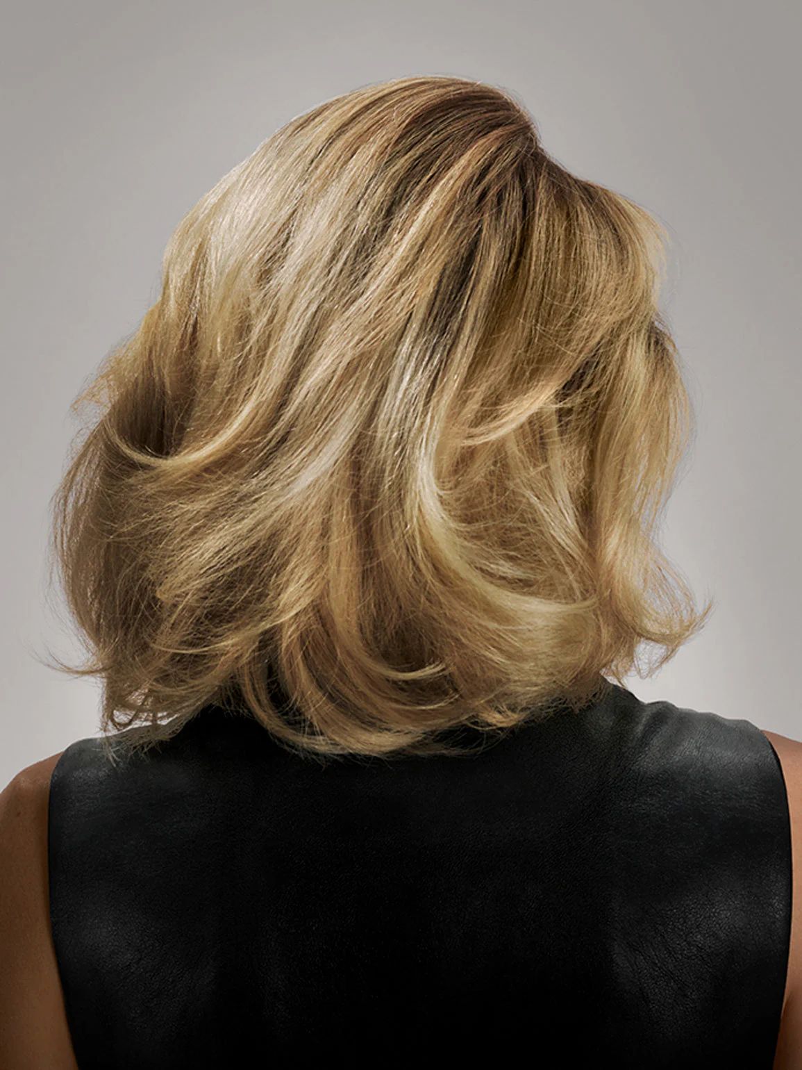 8 Best Shampoos for Frizzy Hair, According to Hair Stylists and Vogue Editors