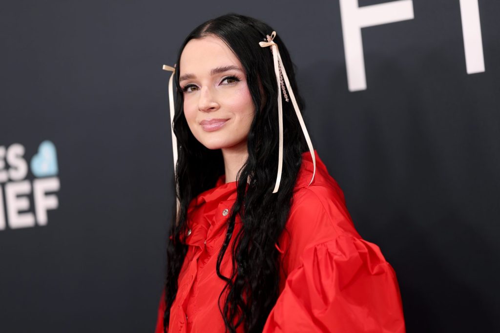 Poppy Says She Was ‘Unable to Breathe’ Amid Wildfire Smoke at Upheaval Festival