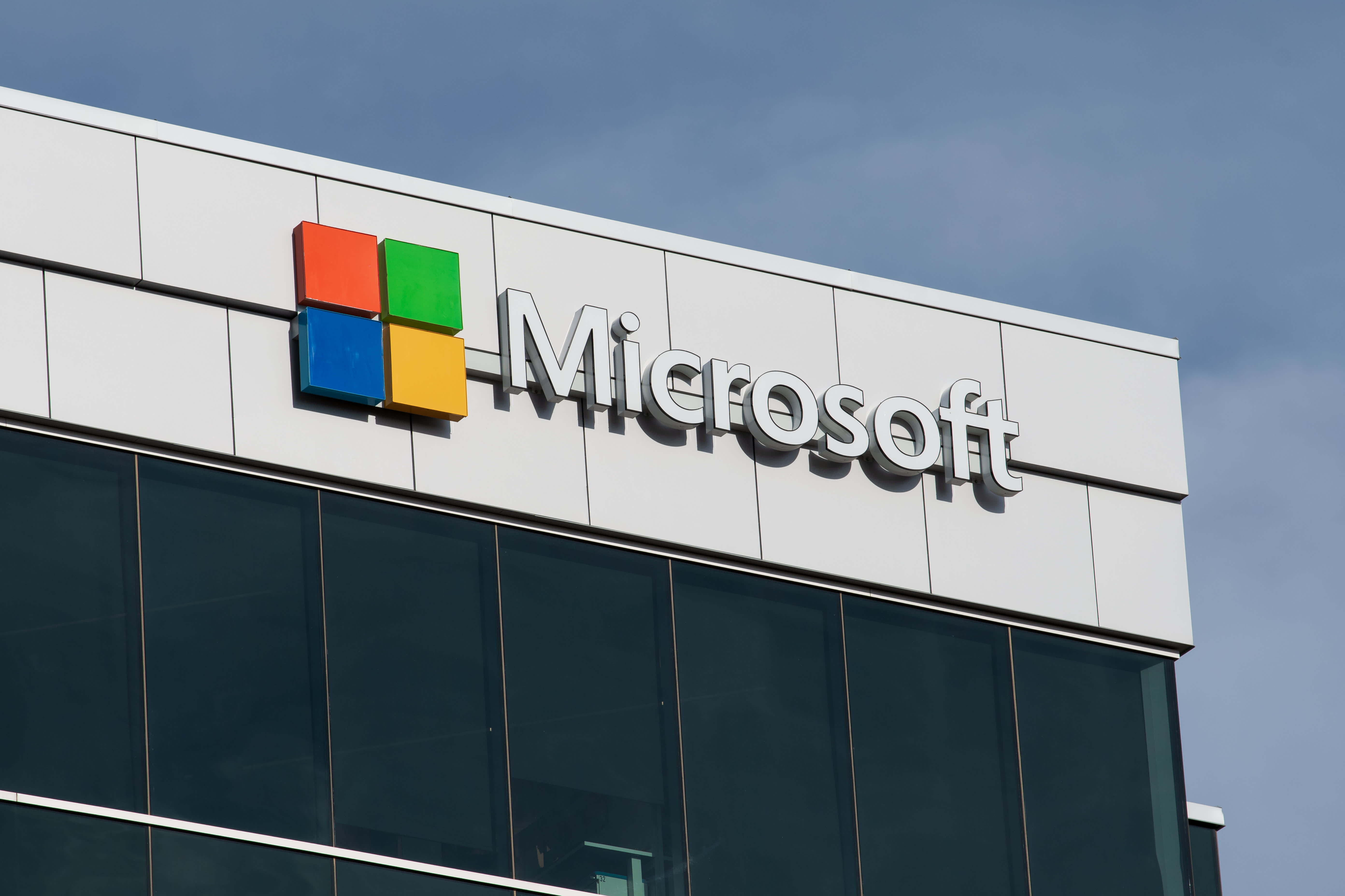 Microsoft plans to raise $25 billion in debt as it pursues AI buildout