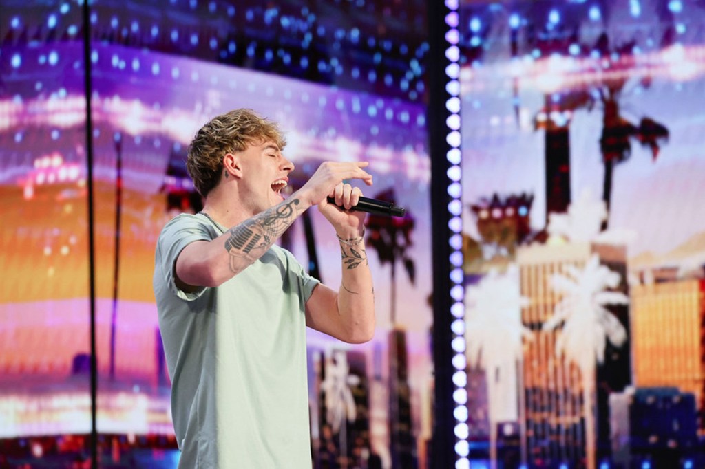 Watch TikToker Mackenzie Sol Turn sombr’s ‘Back to Friends’ Into a Sensual Ballad for ‘America’s Got Talent’