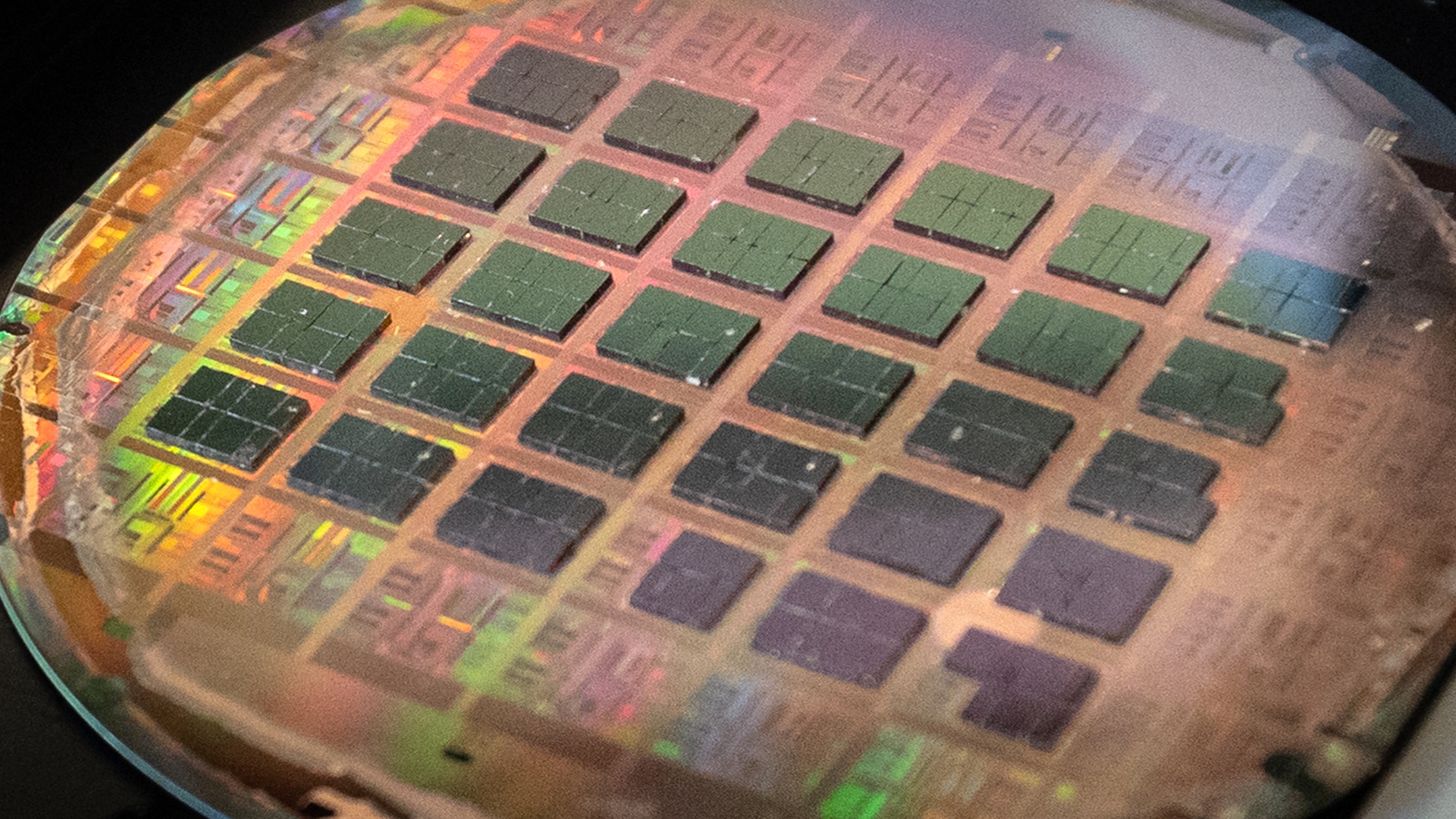 New in-memory computing chip promises faster processing with lower energy use